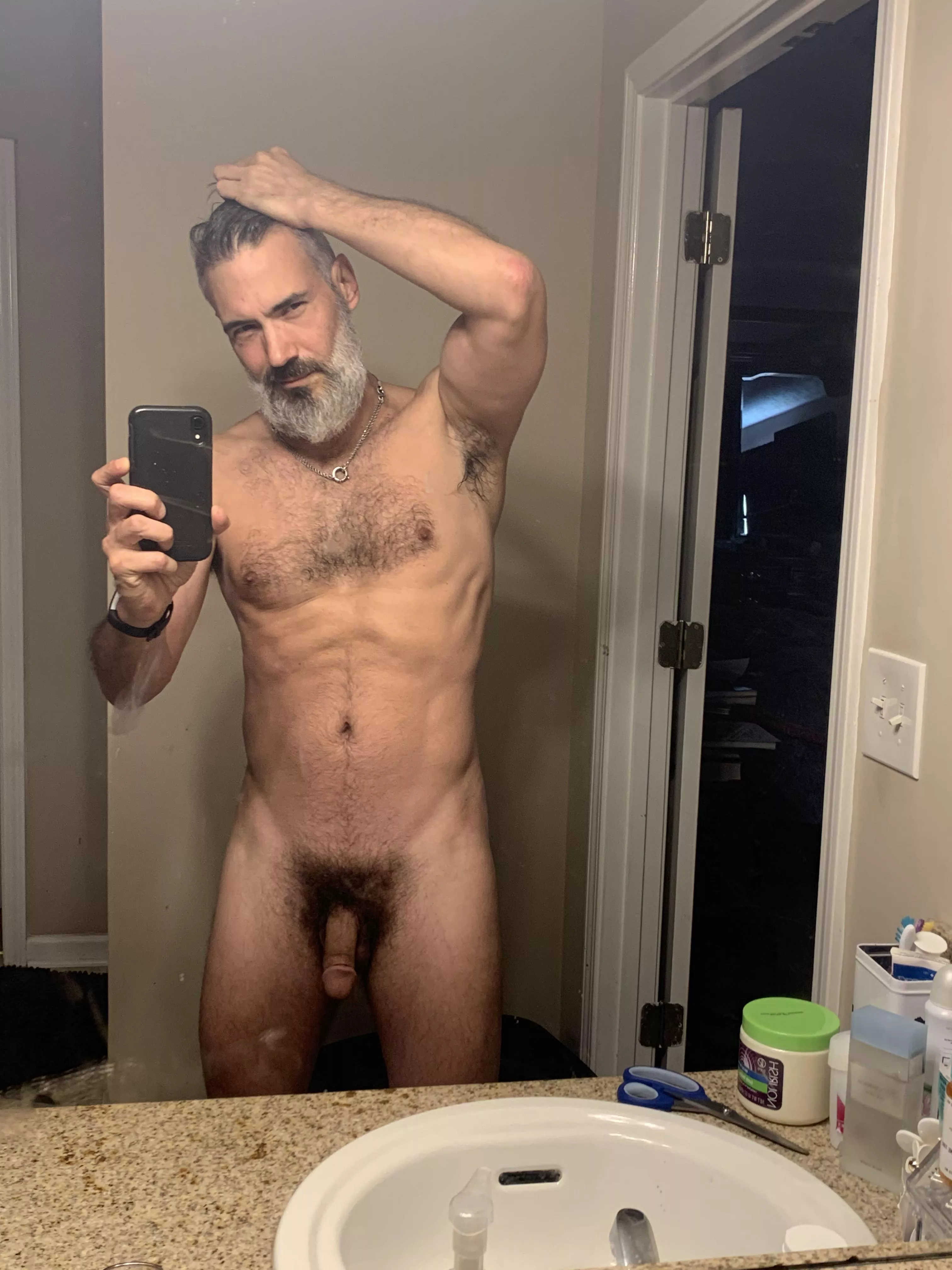 Just a Dad Dom, without a Brat. ðŸ–¤ [49] posted by Small-Research-61