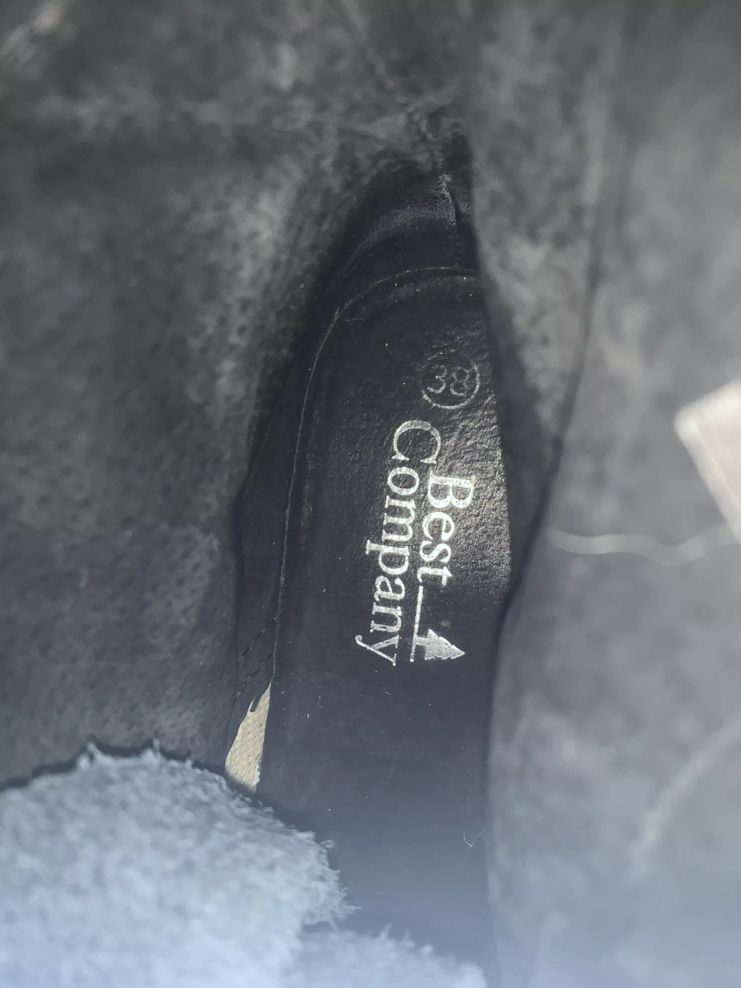 Just bought this boot. Its really nice quality and make overall. But i do not know the brand…anybody any help? posted by nyesot