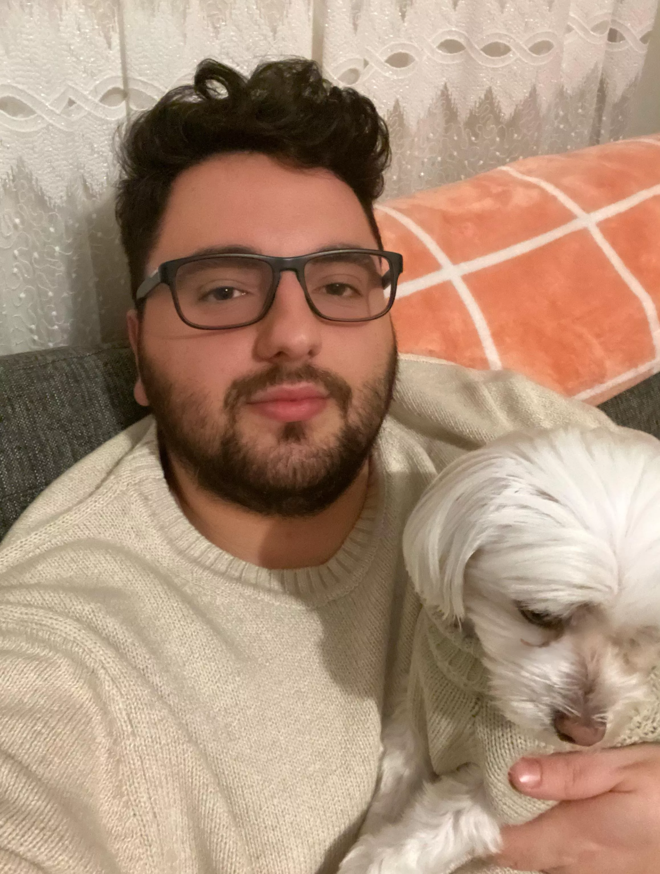 Kiwi 🐻 and his 🐶 saying 👋 posted by iMonsieurAnthony