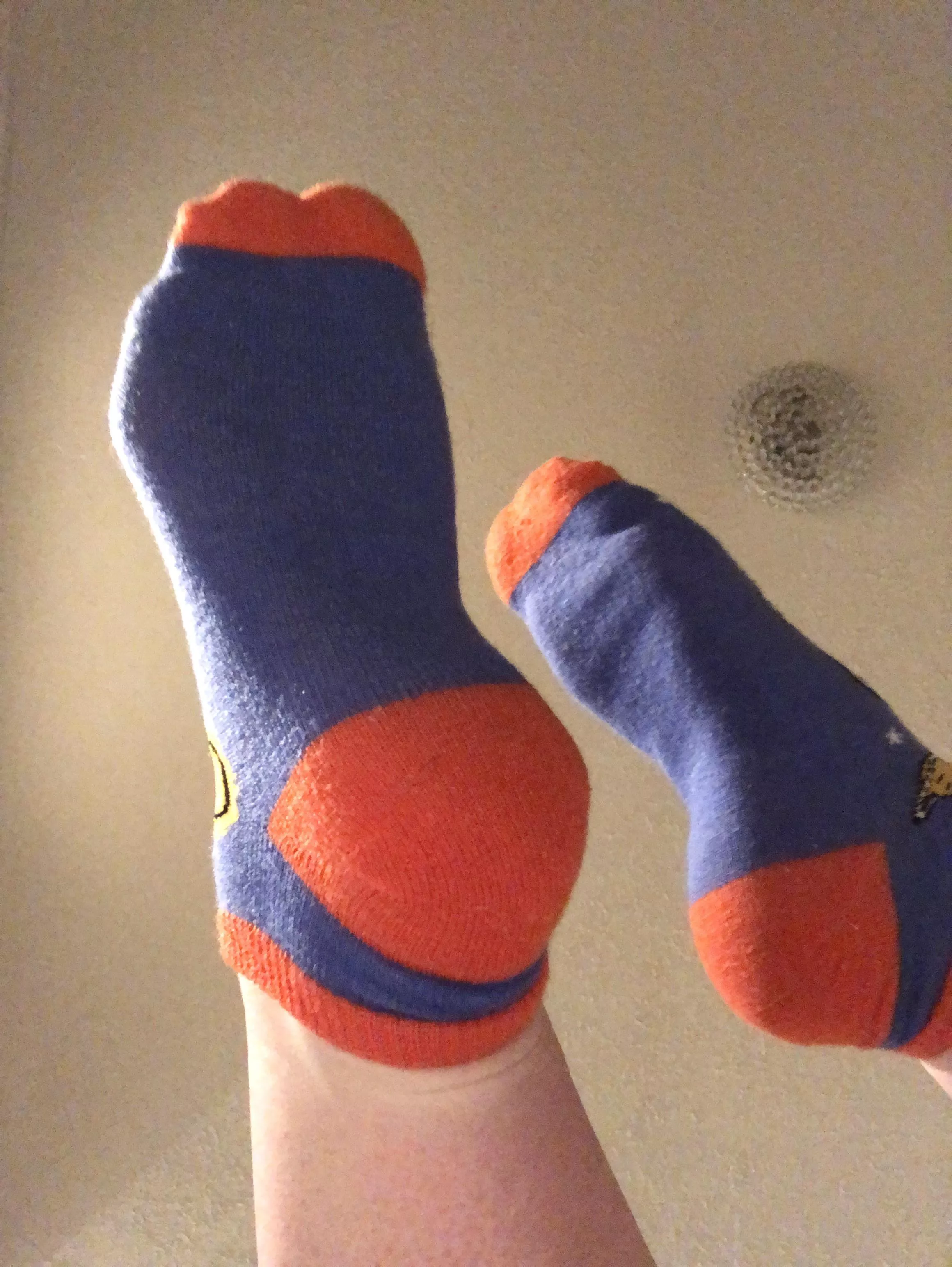 Little blue and red socks (F) posted by CupcakeTootsie