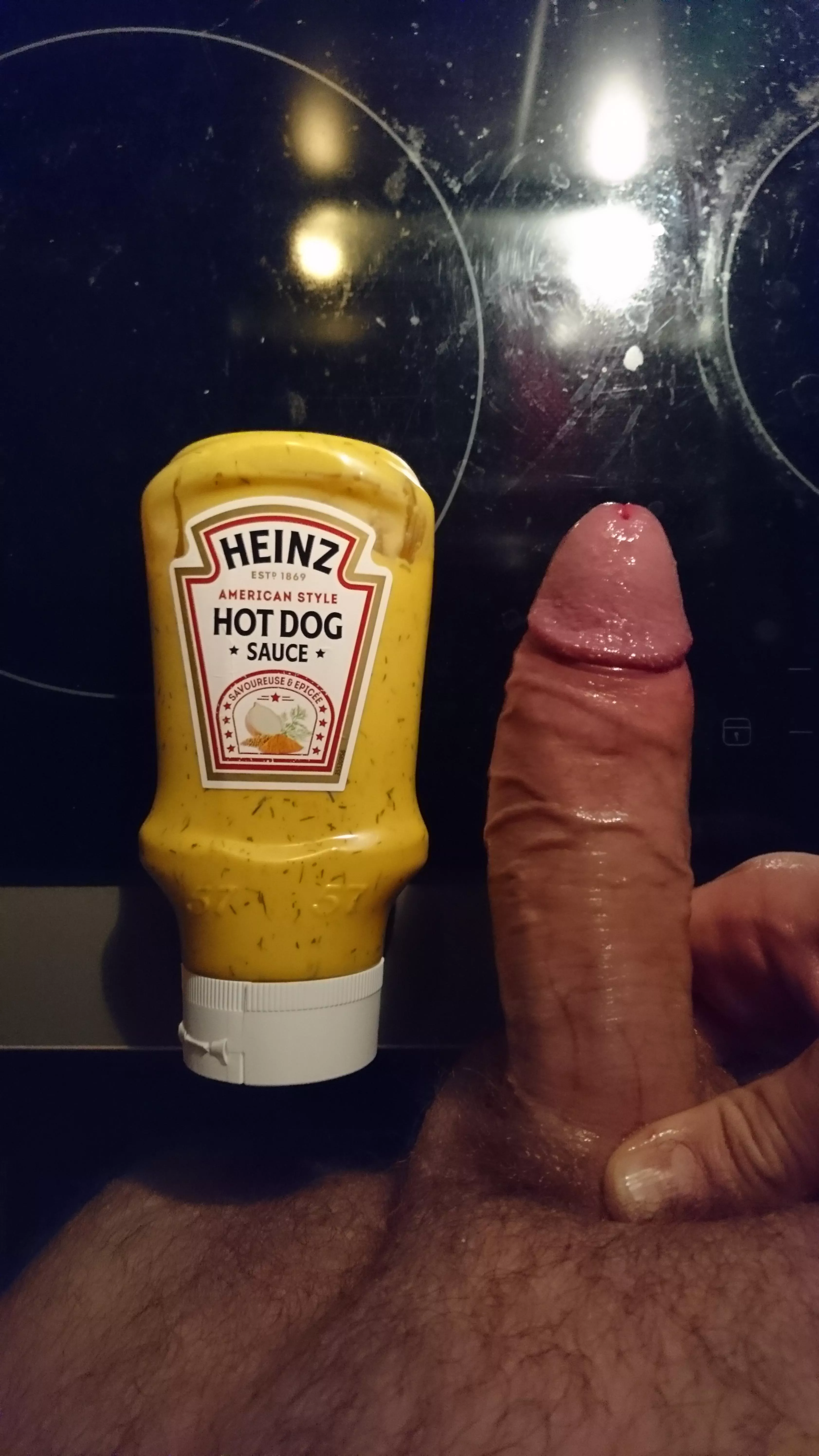 [M] 33, French uncut lubed cock against a 0.88 lbs Heinz hot-dog sauce tube. What is the most appealing ? posted by Snake_59_the_French