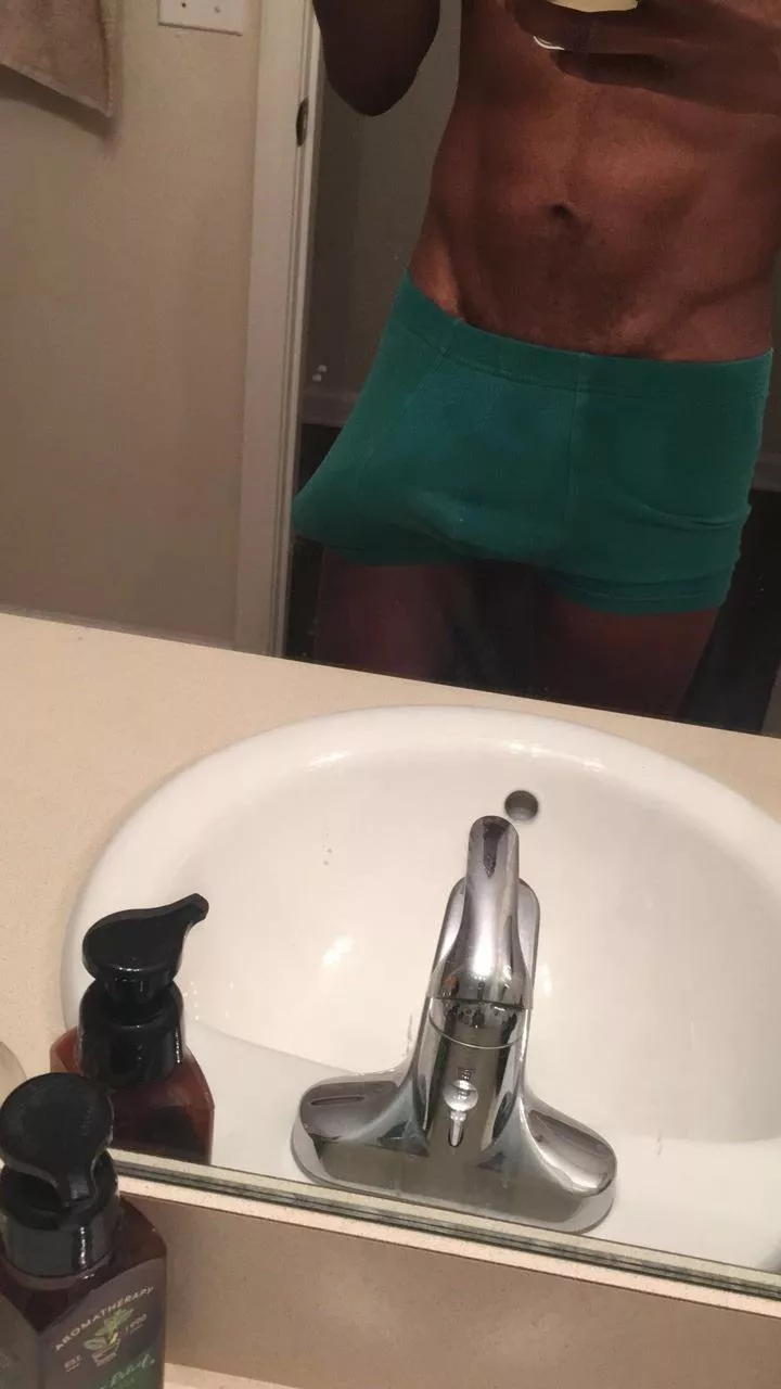 (M4FM) Bbc looking to watch or join with couples in south Florida please be young and fit (Bi friendly ) posted by Ill_Ad8382