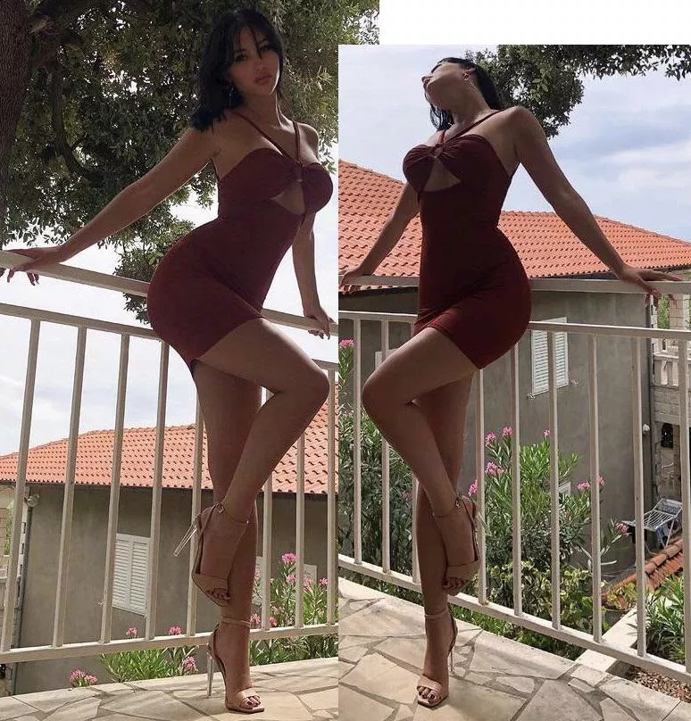 Maroon dress, heels. posted by shoveupurownassgames