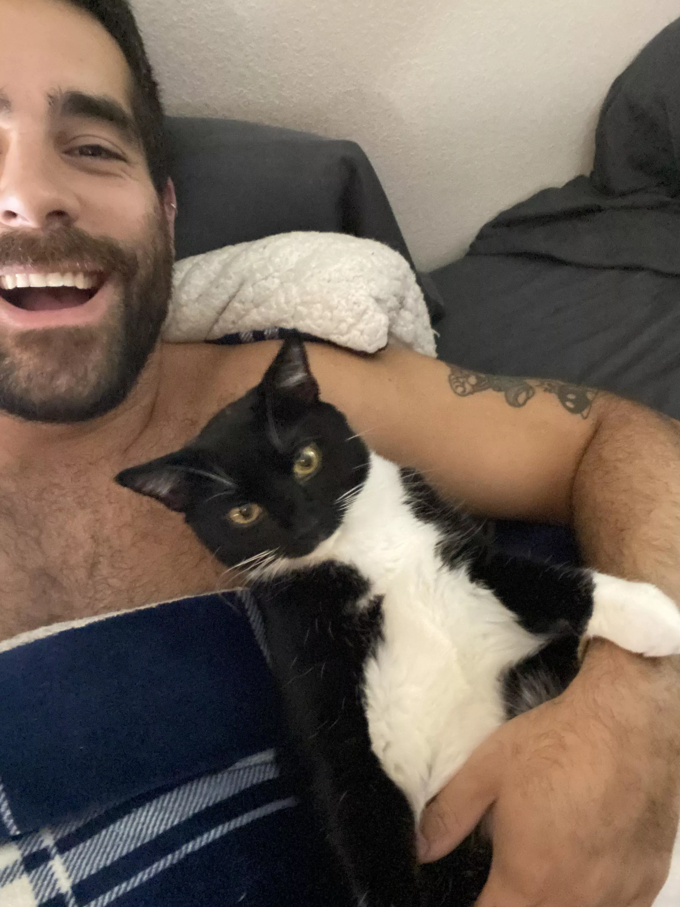 Morning snuggles 😻 posted by morethanjustcock