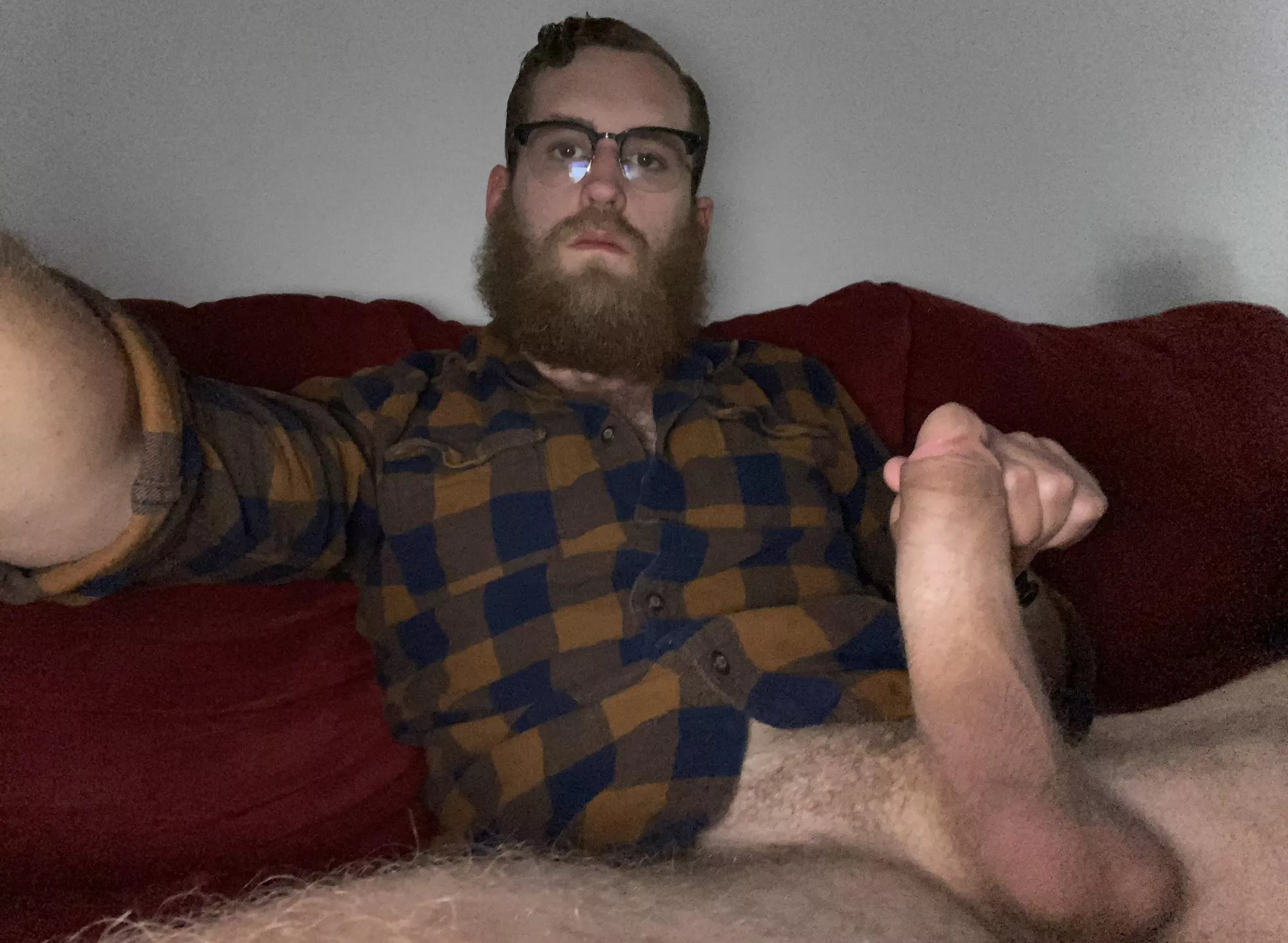 My beard & massive cock posted by MrRose-