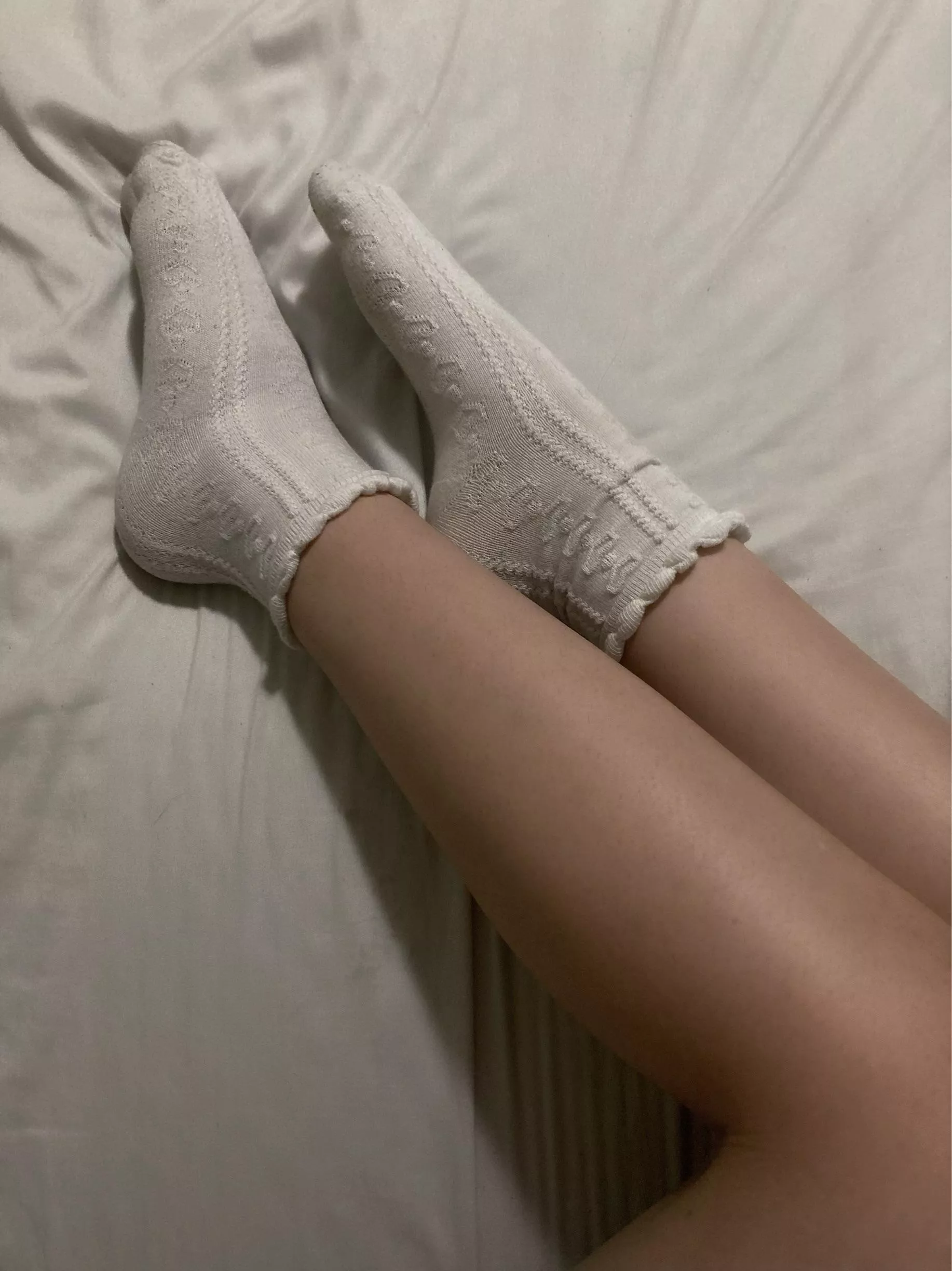 my favorite socks! they make me feel so cute and delicate posted by mystockingdarling