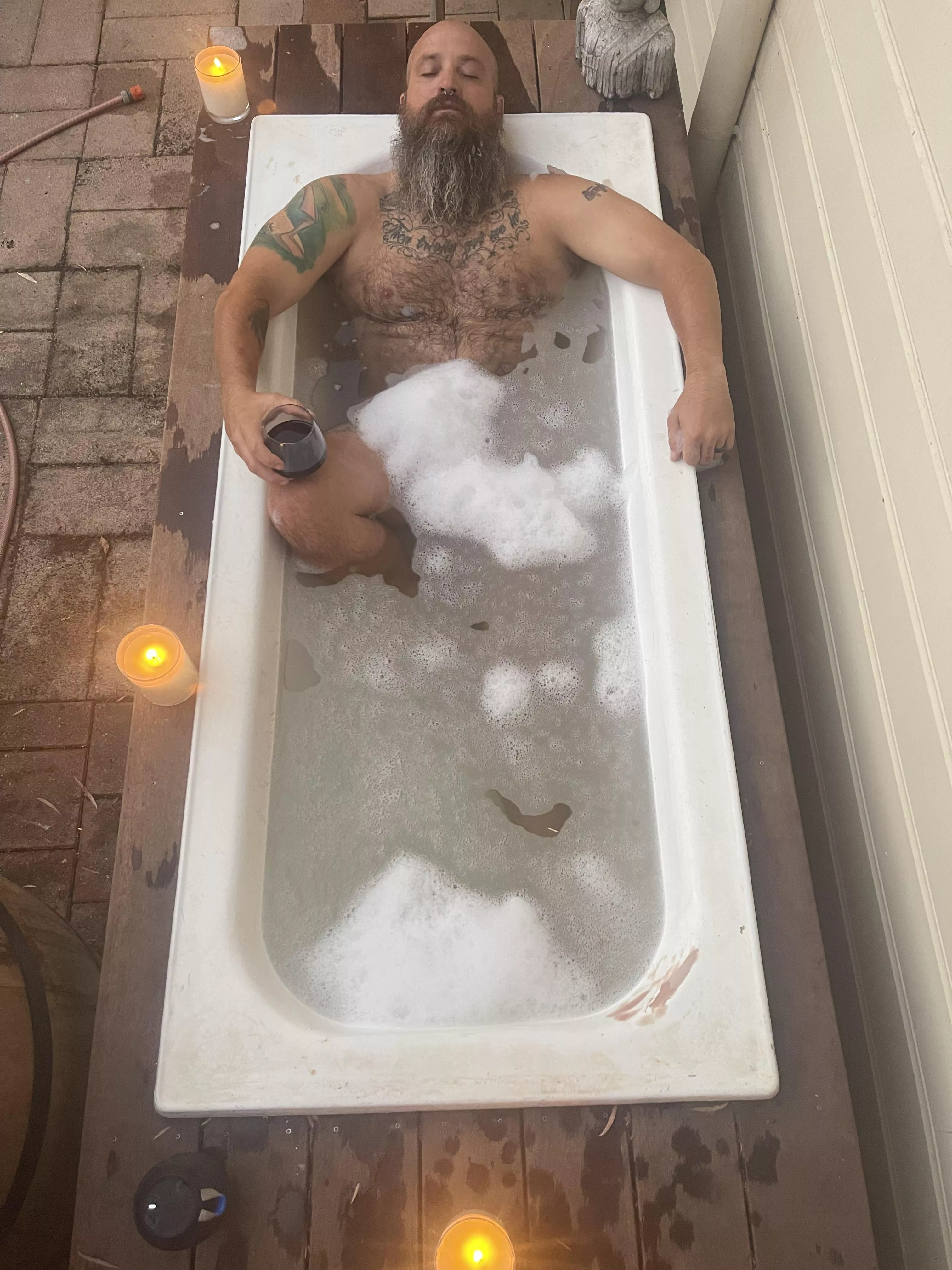 Outdoor bath and red wine ðŸ· m [45] posted by Same-Entertainer-655