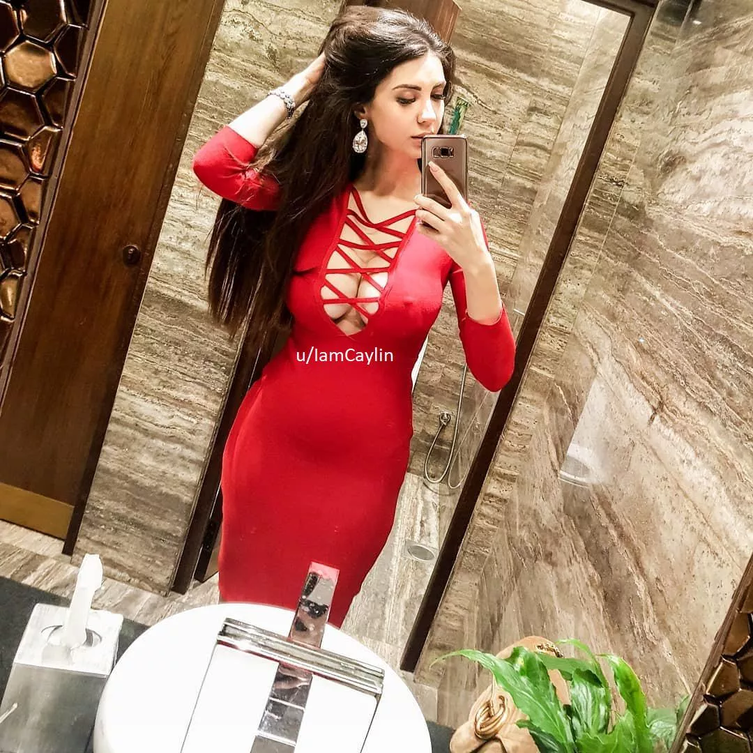 Red dress posted by IamCaylin