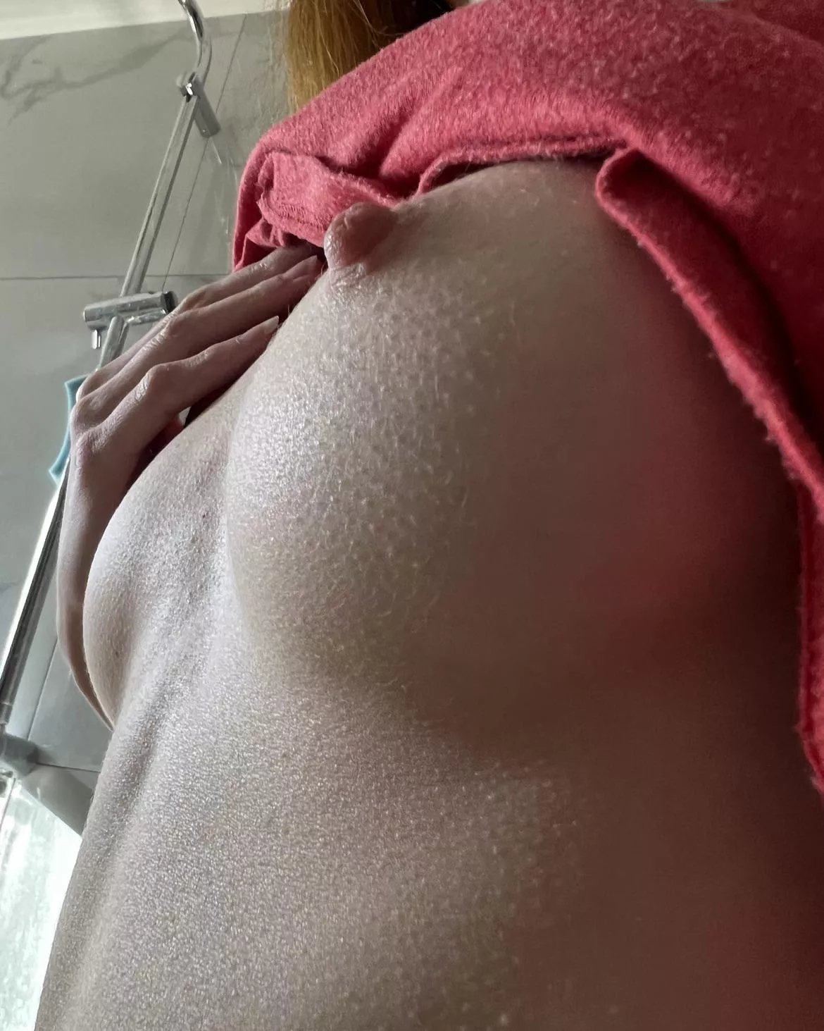 Say hi to my nippleðŸ’• Can you bite it a little?ðŸ¥º We dont tell my hubby about thisðŸ«¦ posted by Due-Championship753