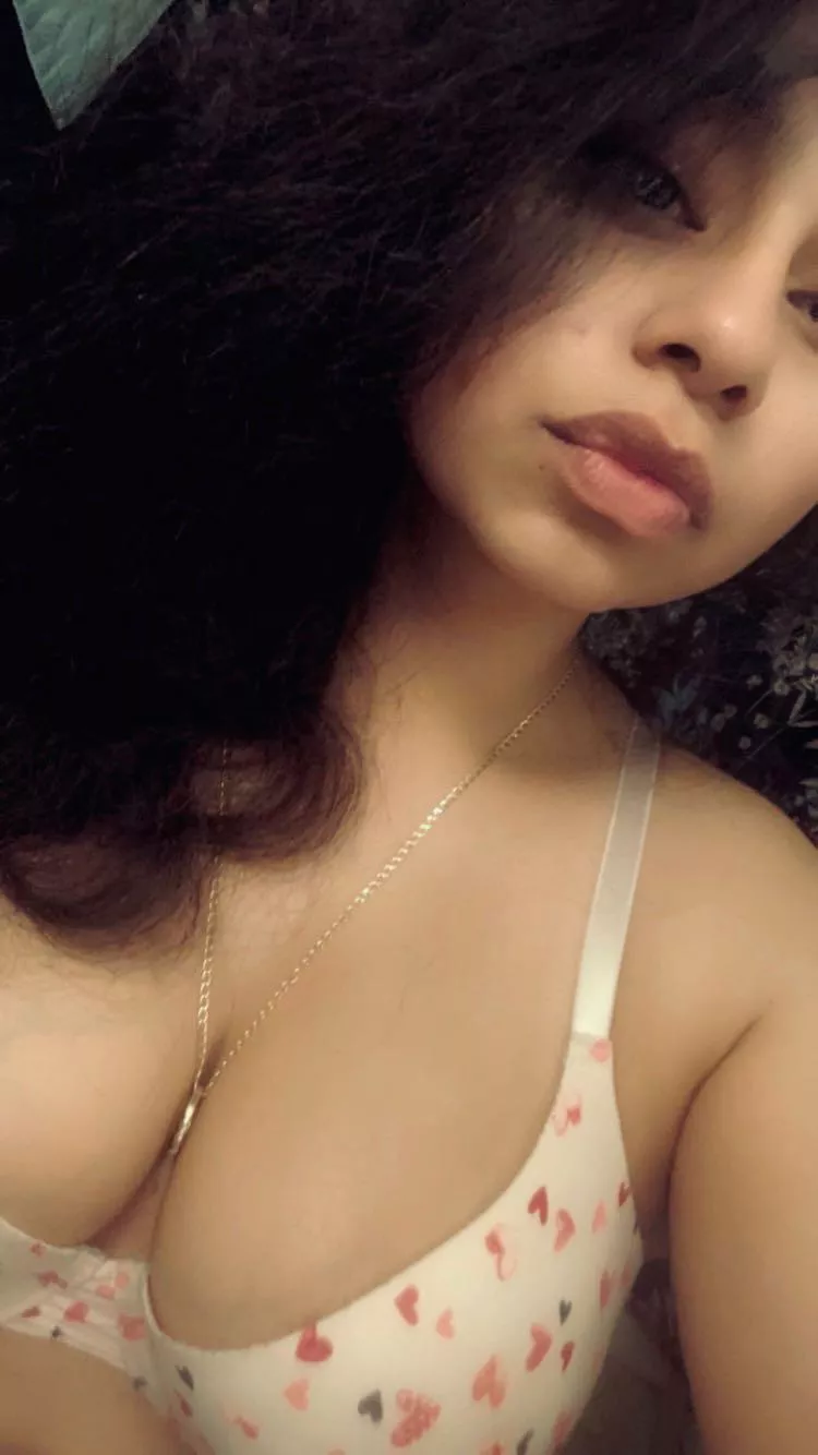 Sexy latina posted by ProtectionBig7445