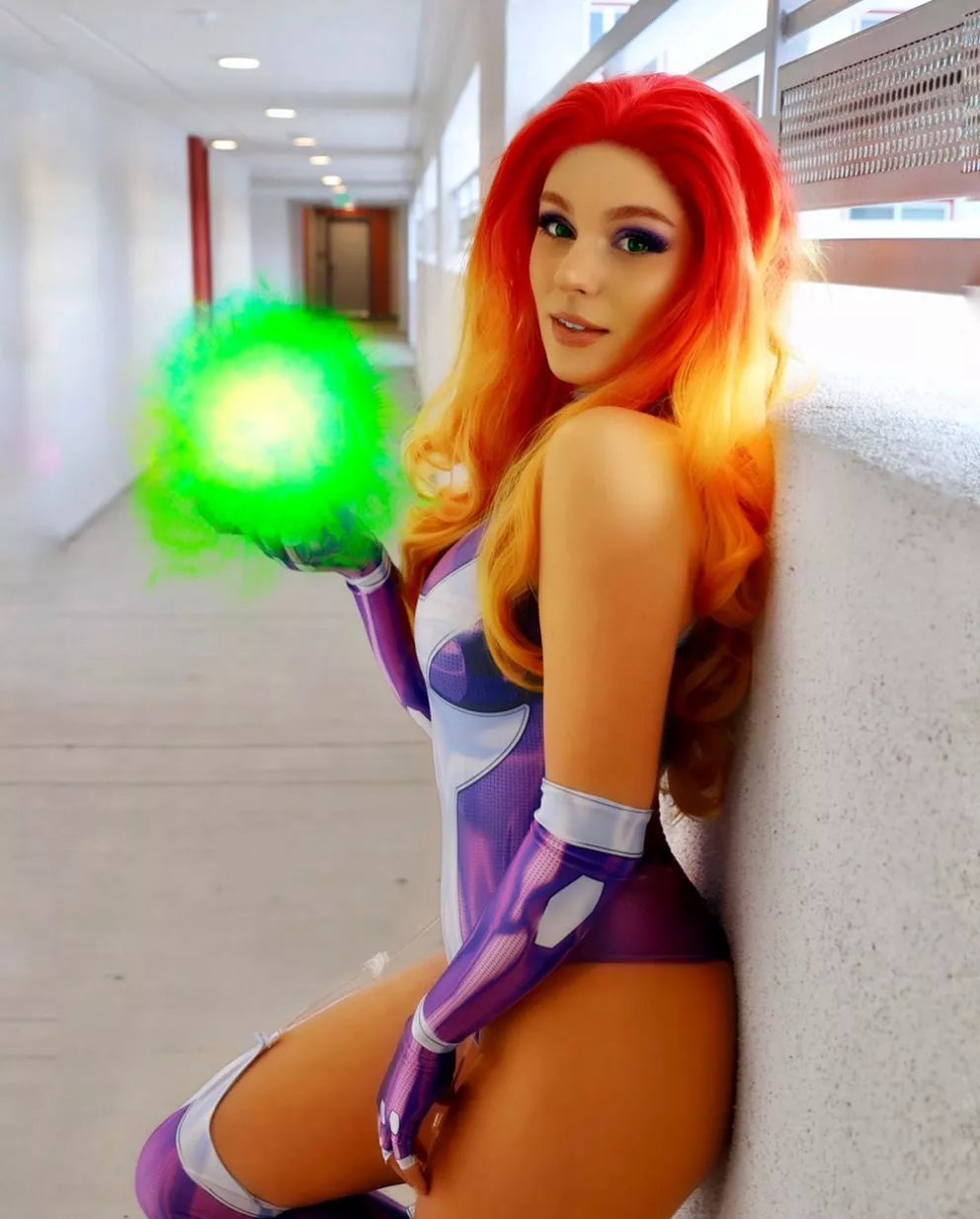 Taya MIller as Starfire posted by gruelly4