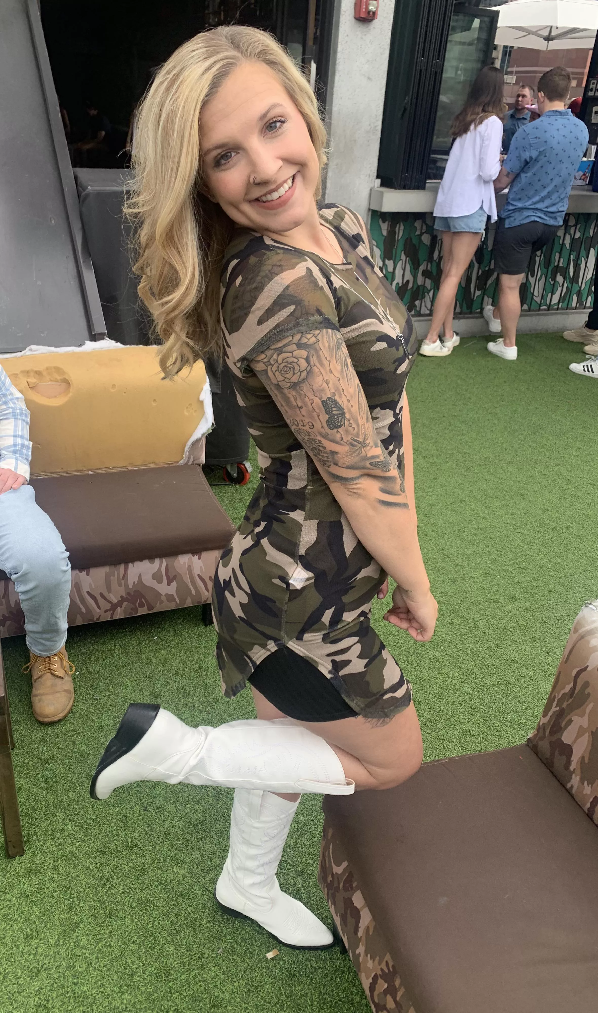 Tight little dresses are my favorite posted by itssbeebaby69