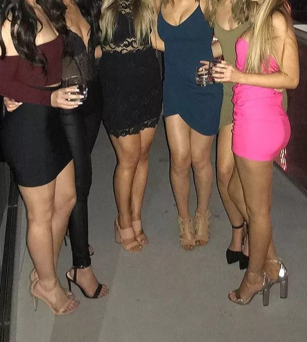 Vegas pic with some friends..I'm in the pink! posted by imyourfetis420