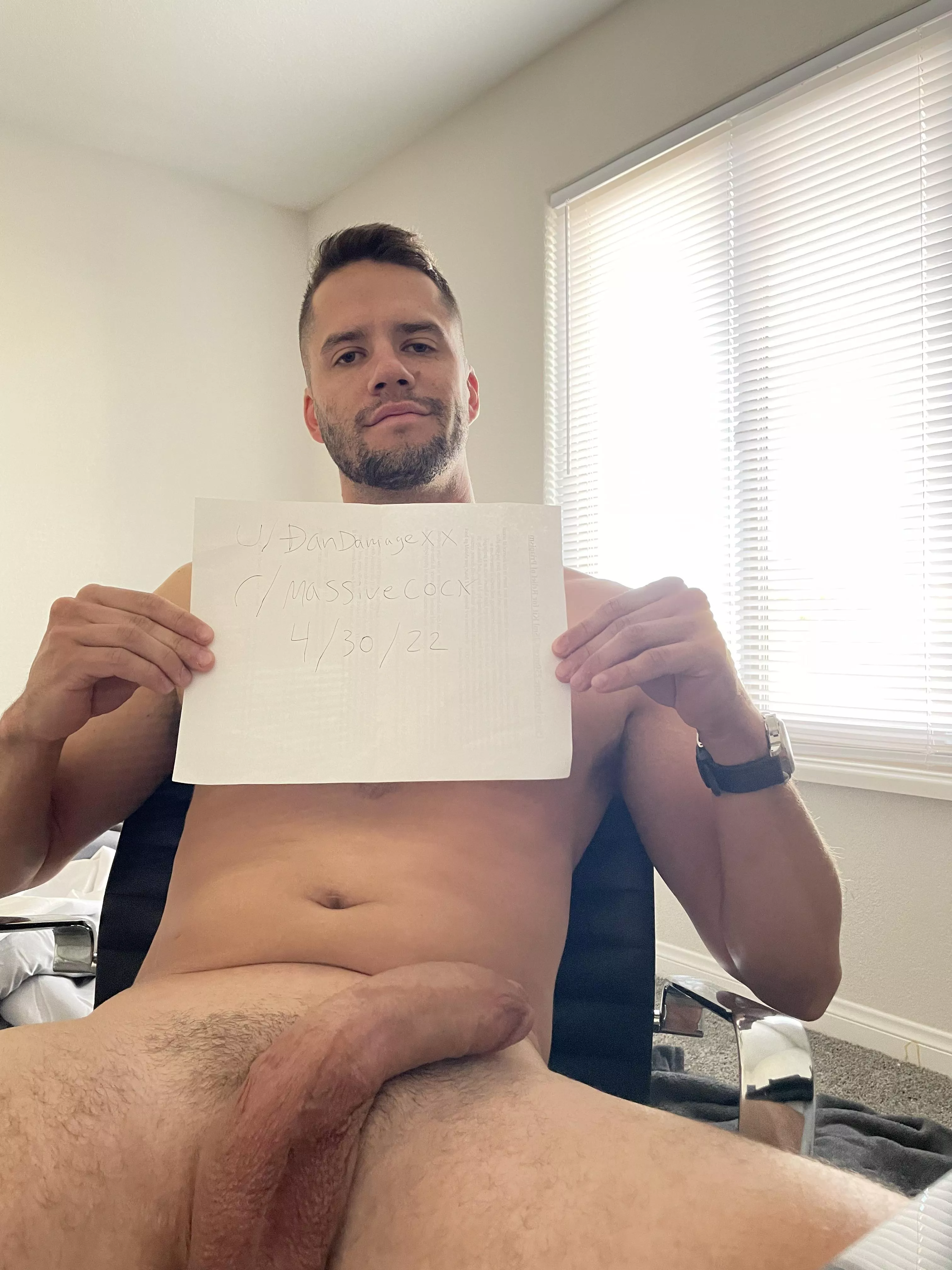 Verification post posted by DanDamageXX