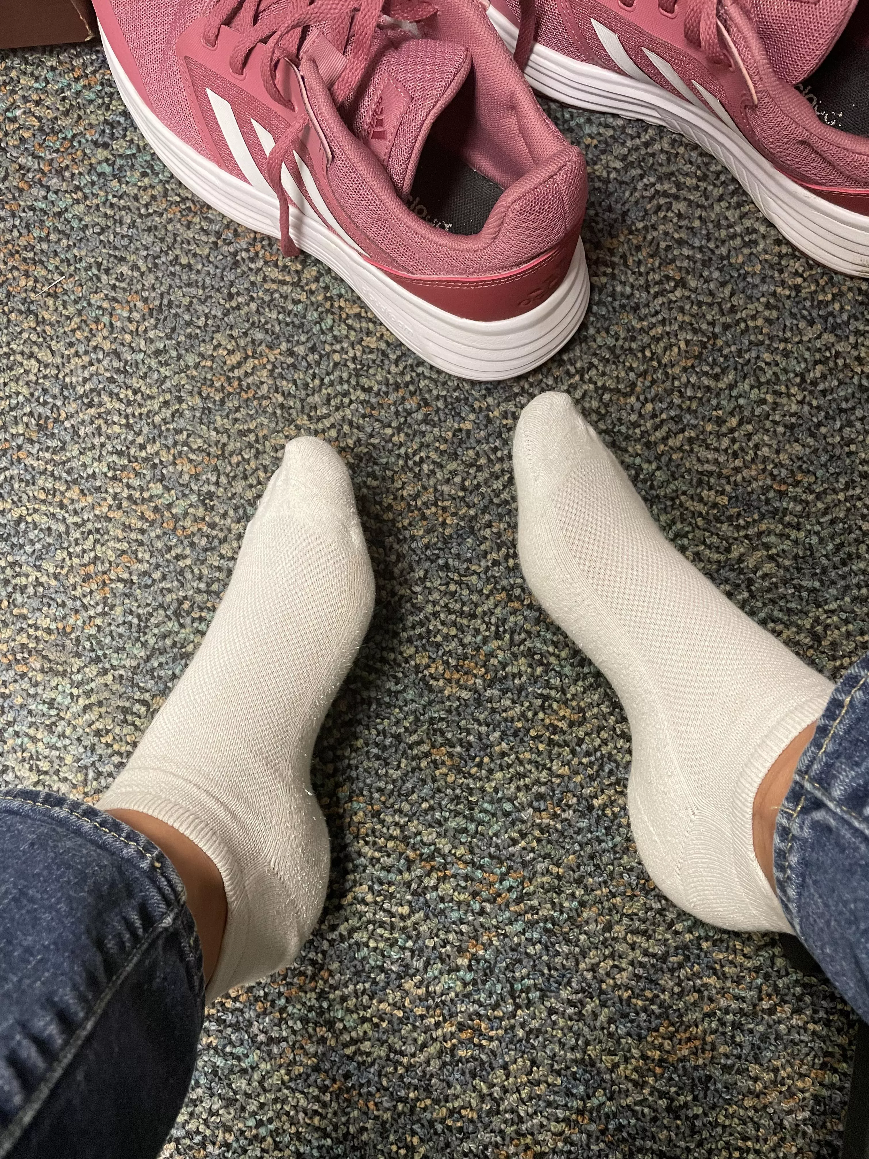 White ankle sock kinda day. posted by Evisfeet