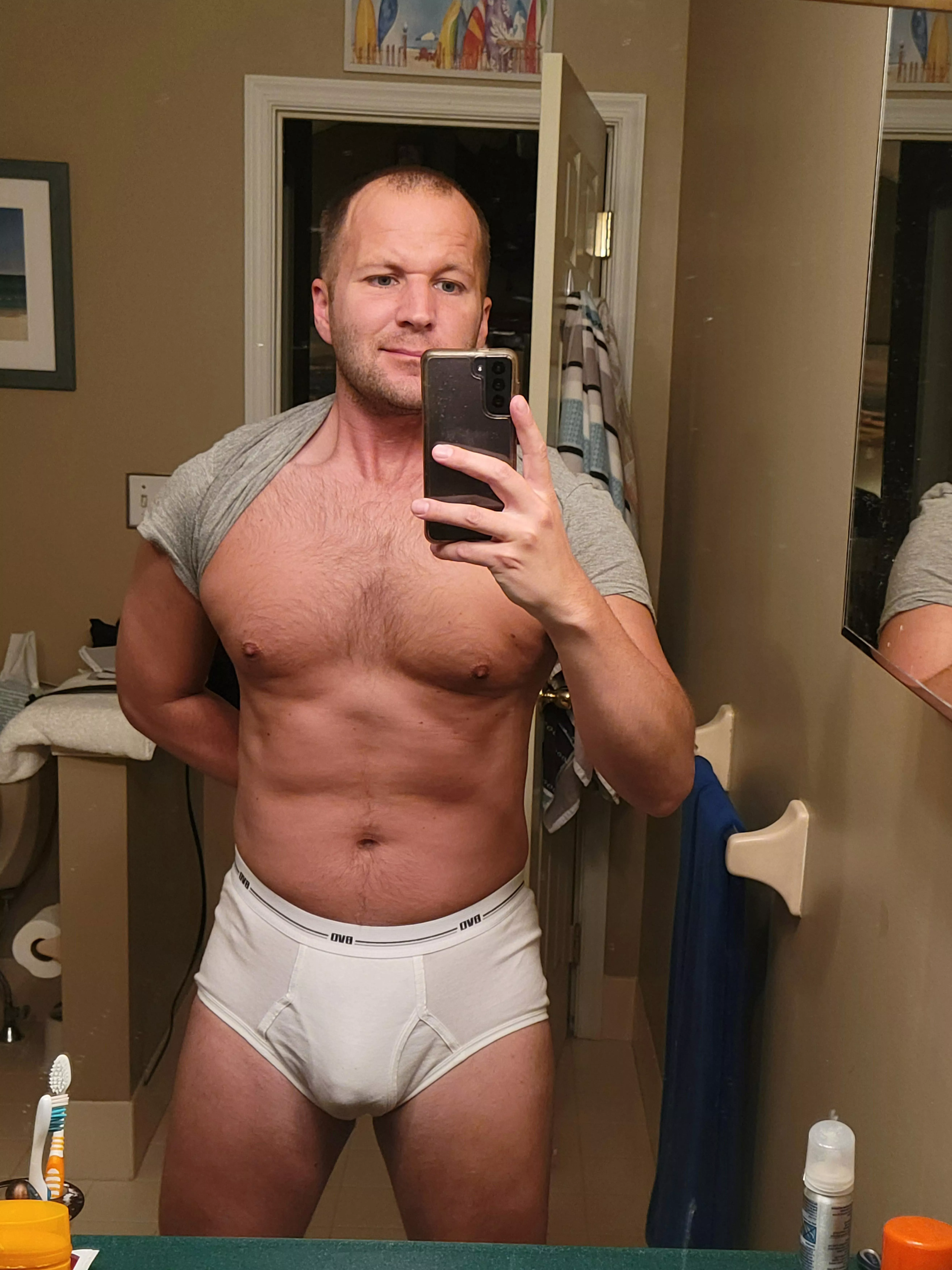 who has ever seen a dad in briefs after a long day? [36] posted by mbrf87