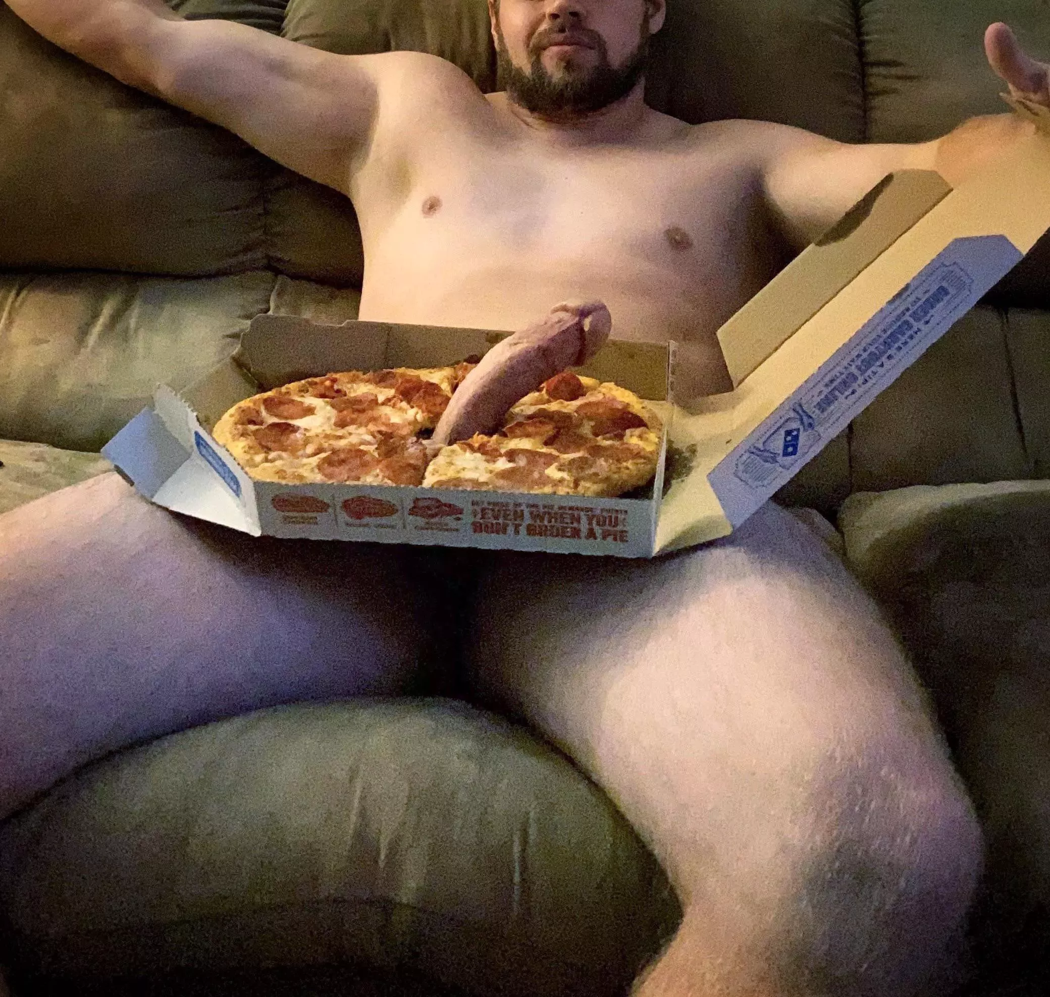 Who ordered the pizza with extra sausageðŸ˜ [36] posted by bigcckjock