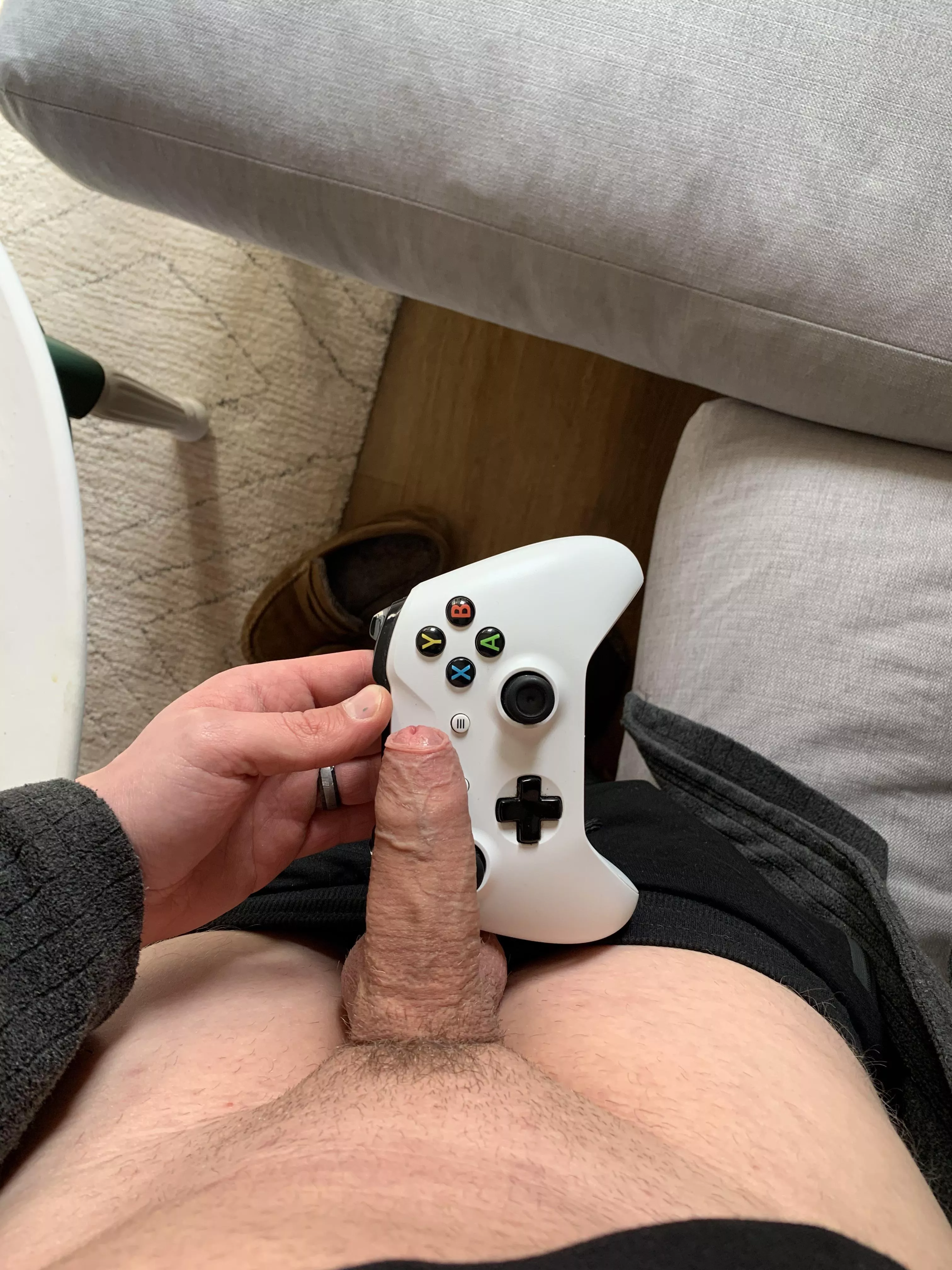 Who plays Xbox? posted by livingforthesubzone