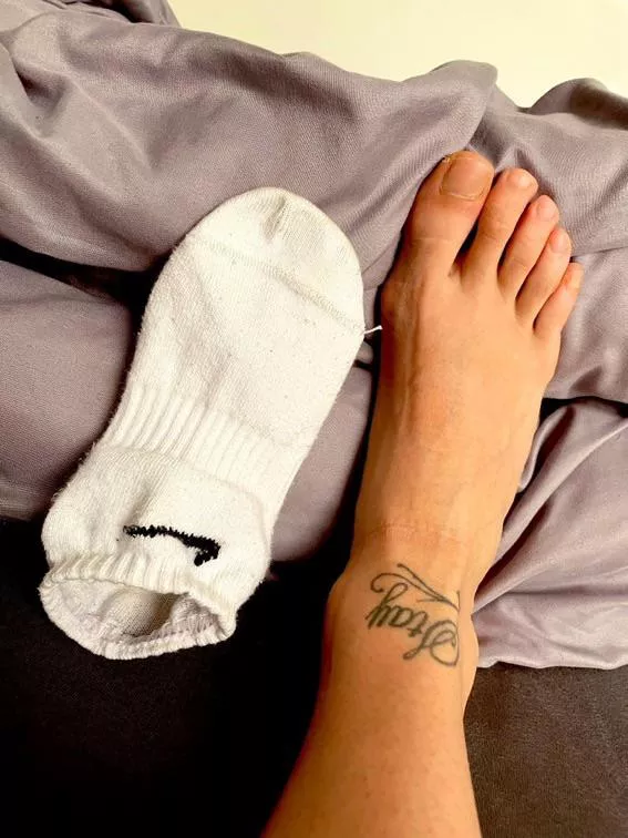 Who wants my dirty sock😈 posted by QueenLisa__