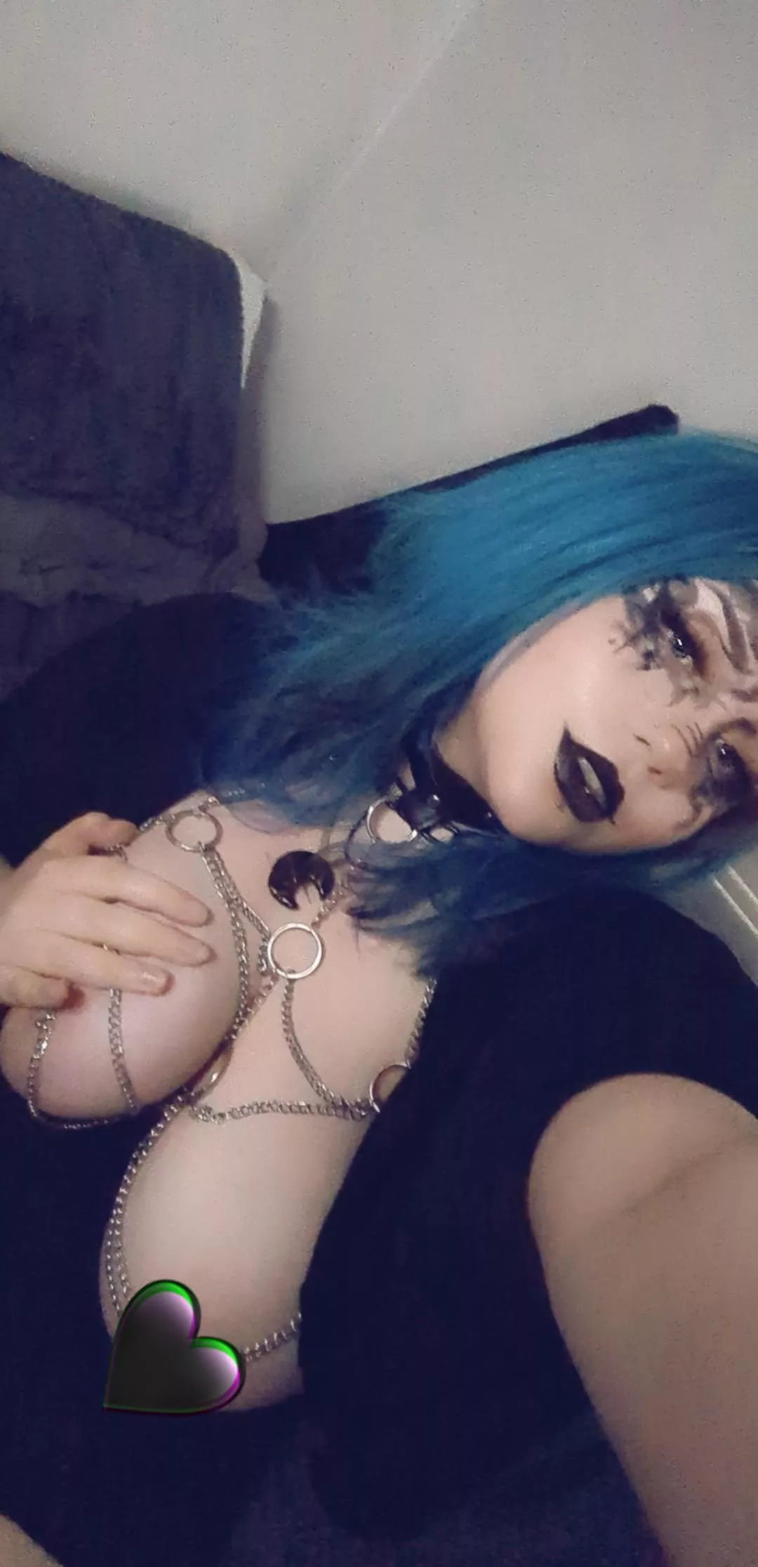 would you cop a XL goth gf? ðŸ‘€ðŸ˜ posted by nek0lily