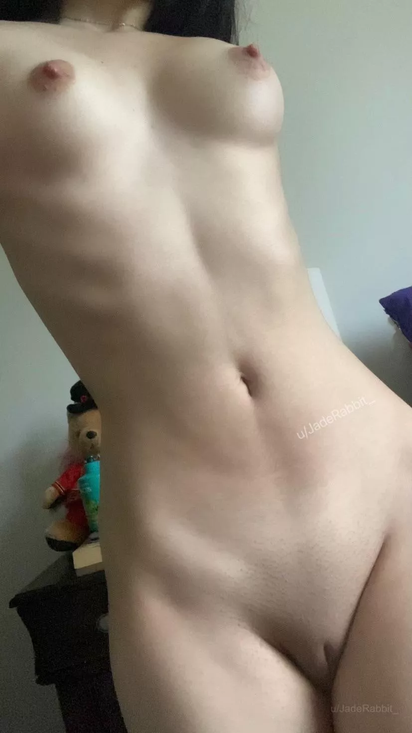 Would you ever breed a 5'2 petite girl? posted by JadeRabbit_