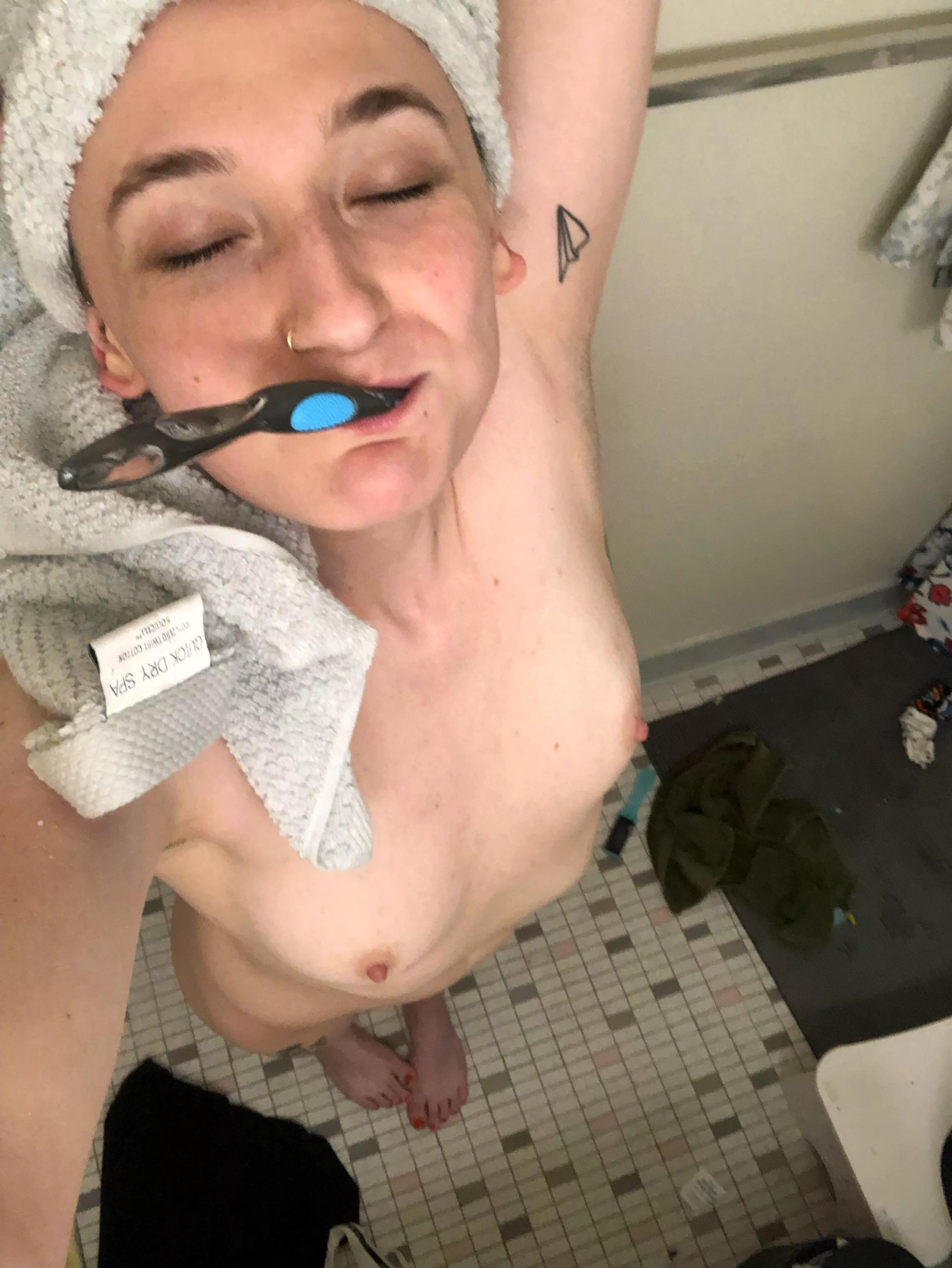 Would you fuck me in the shower? posted by xxoButtercupBBY