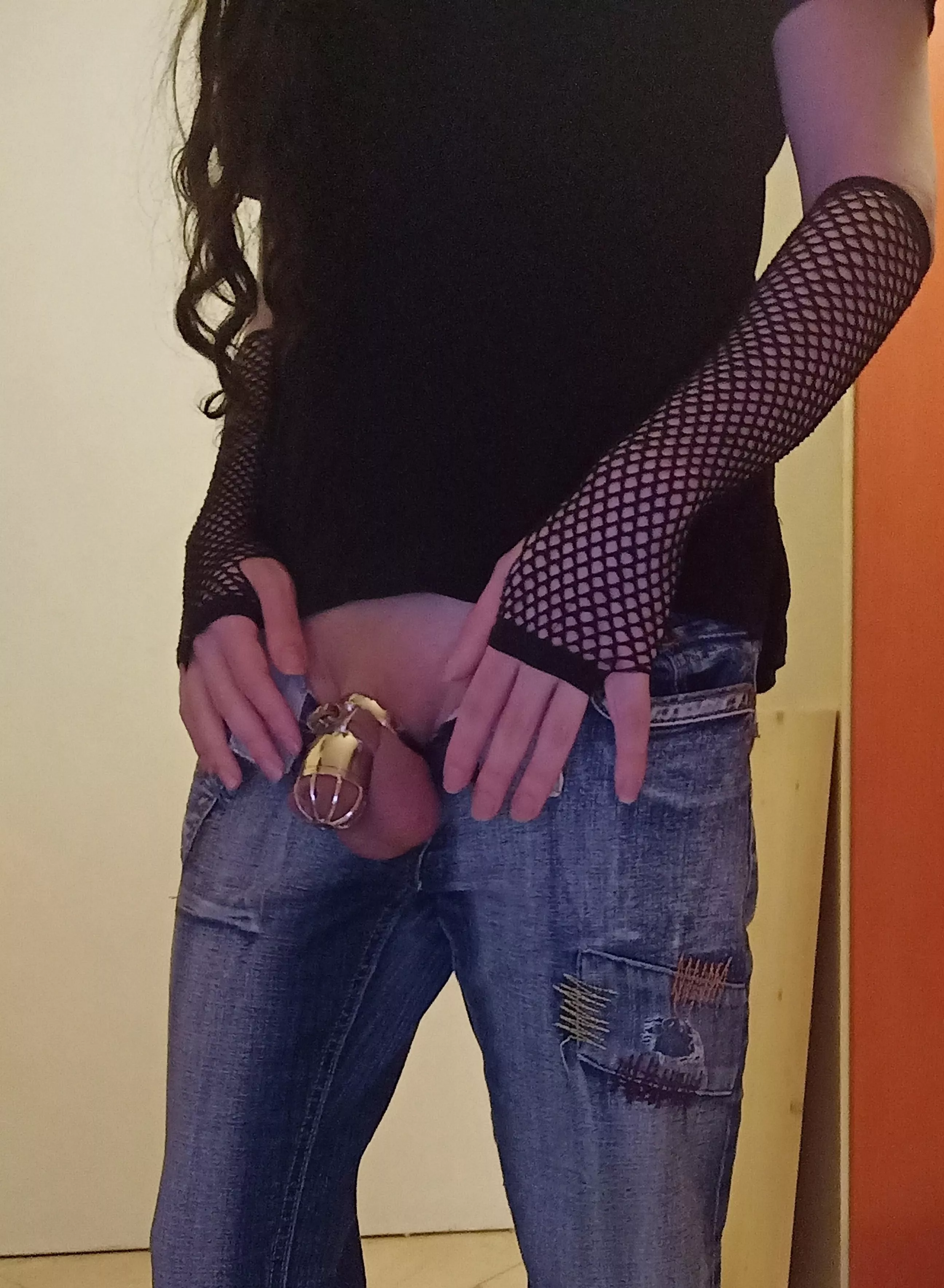 I love chastity, makes me feel so girly 😍🔒 posted by FemdomFootSlave