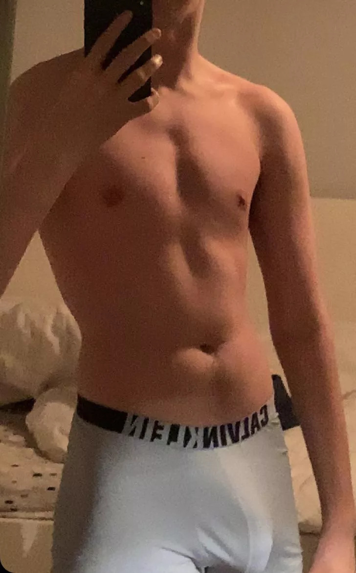 Post workout bulge ;) posted by Suitedfetishbro