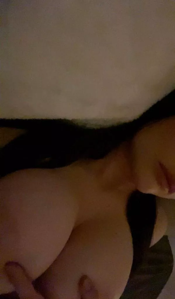 19y/o latina boobs are ready for you :) posted by Namoric