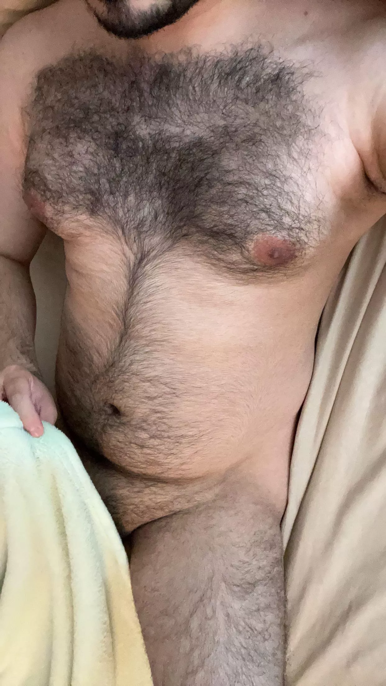 27 horny sc:gayhairyvers nudes | GLAMOURHOUND.COM