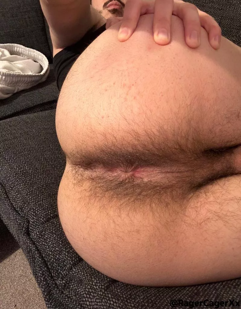 Happy Saturday, wanna spend pounding my hairy hole? posted by RagerCagerXX