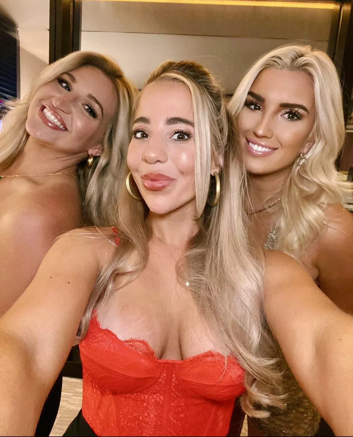 Three best friends. nudes | GLAMOURHOUND.COM