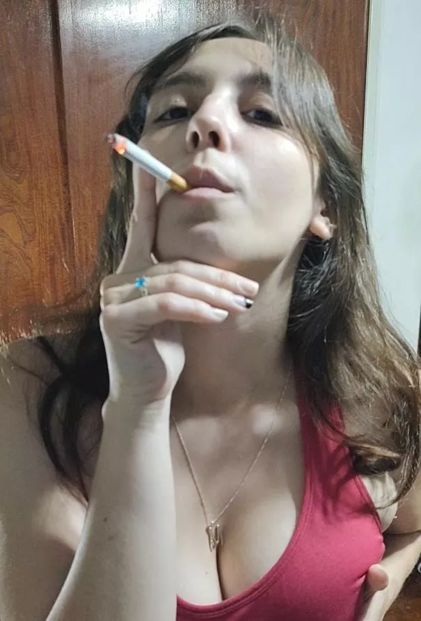 Do you like how red are the embers on my cigarette baby? 🥰🚬😈 posted by Goddess__of__Smoke