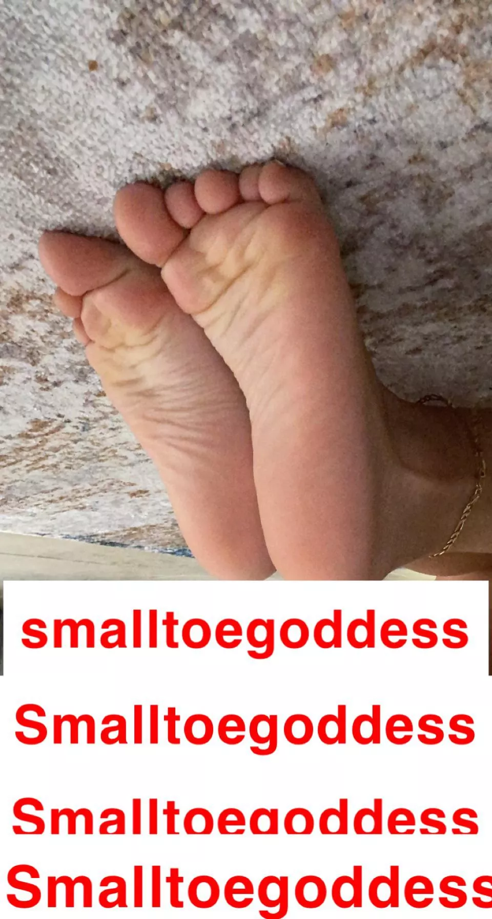 😘😘 posted by smalltoegoddess