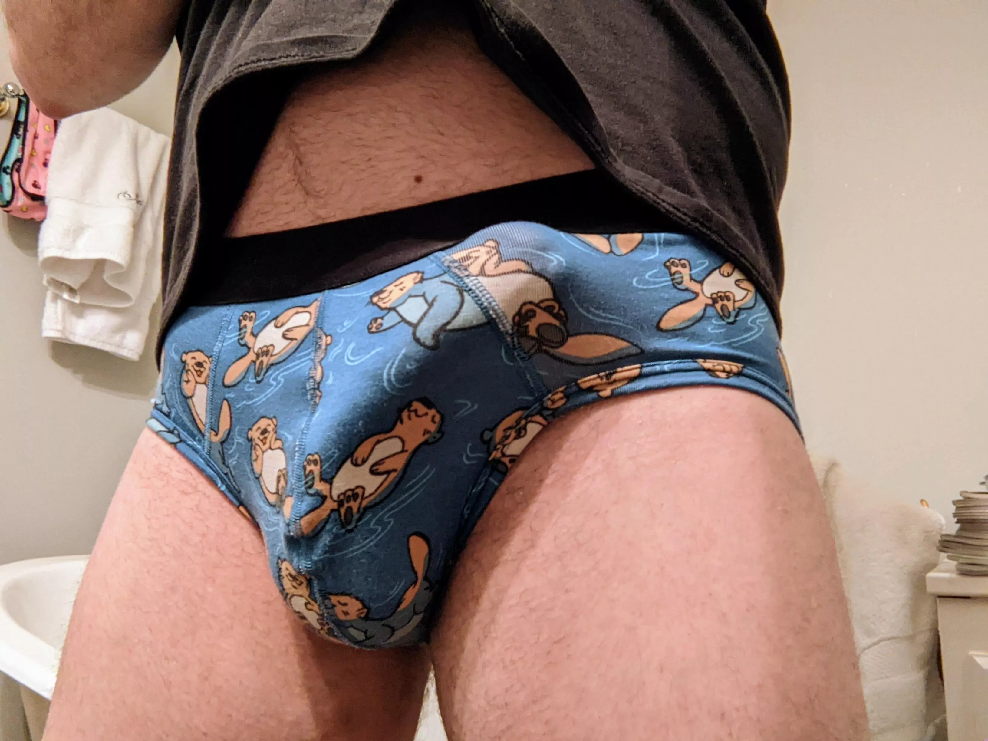 🦦 posted by ShowMeYourUndies