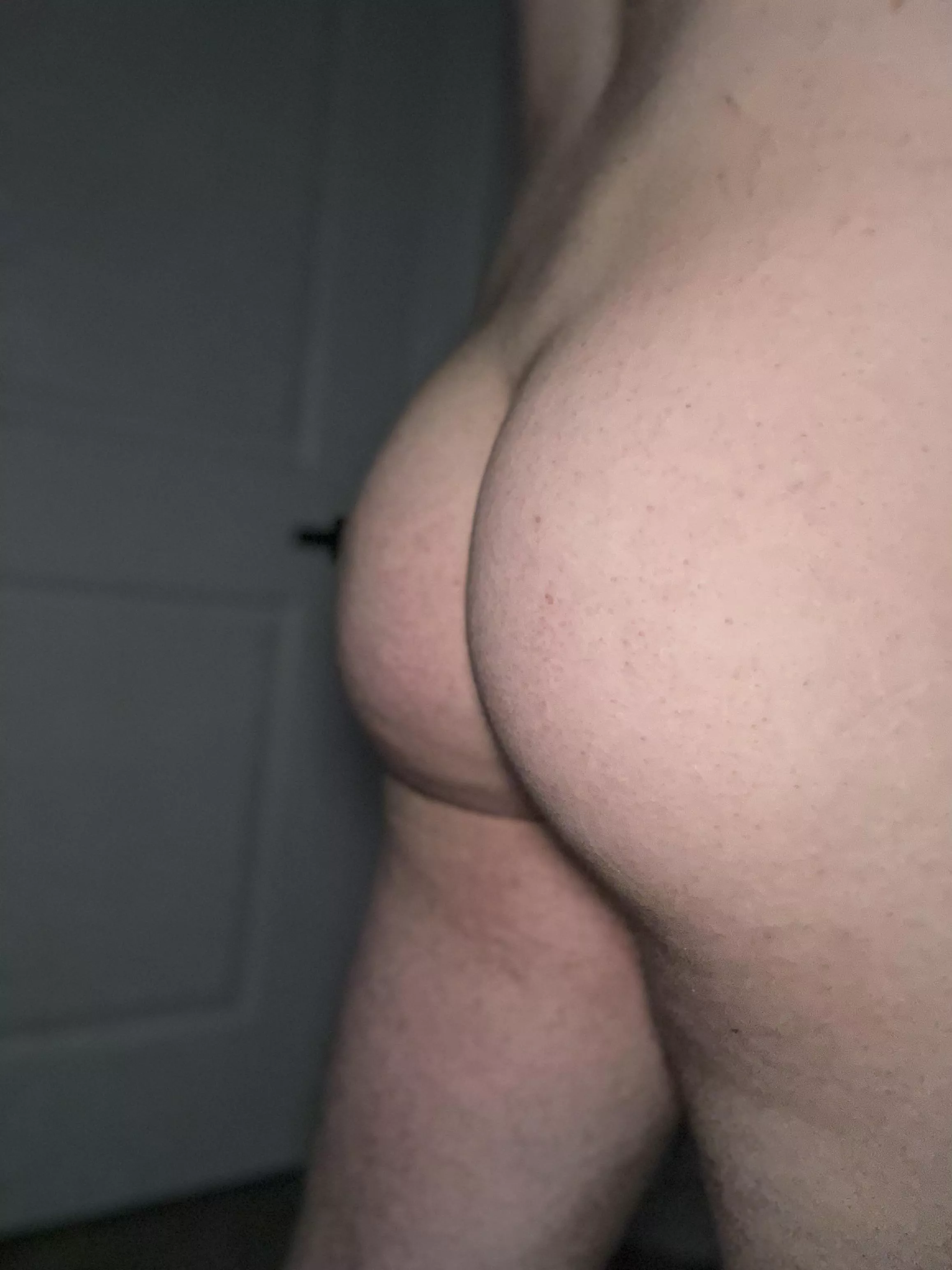 18 Do you like my ass? posted by ChiefOLelli