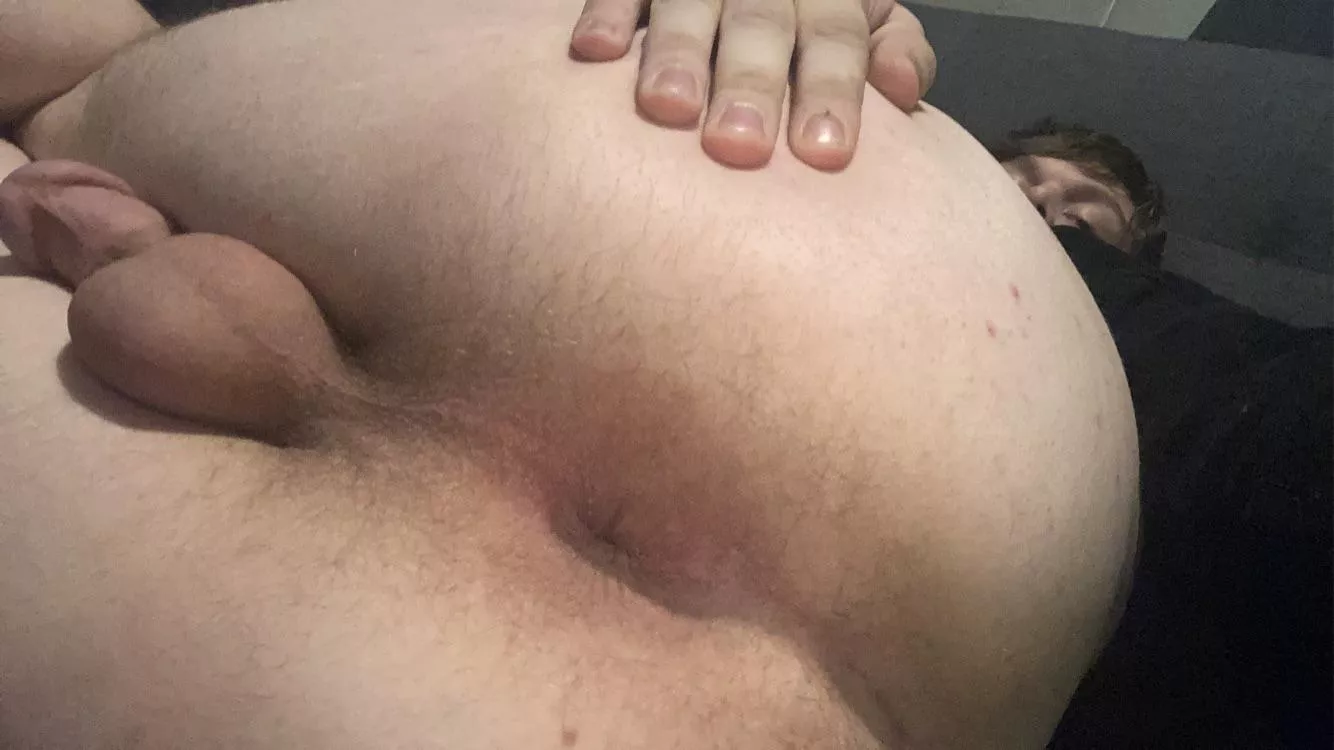 (18) wwyd? posted by biggayfartsex