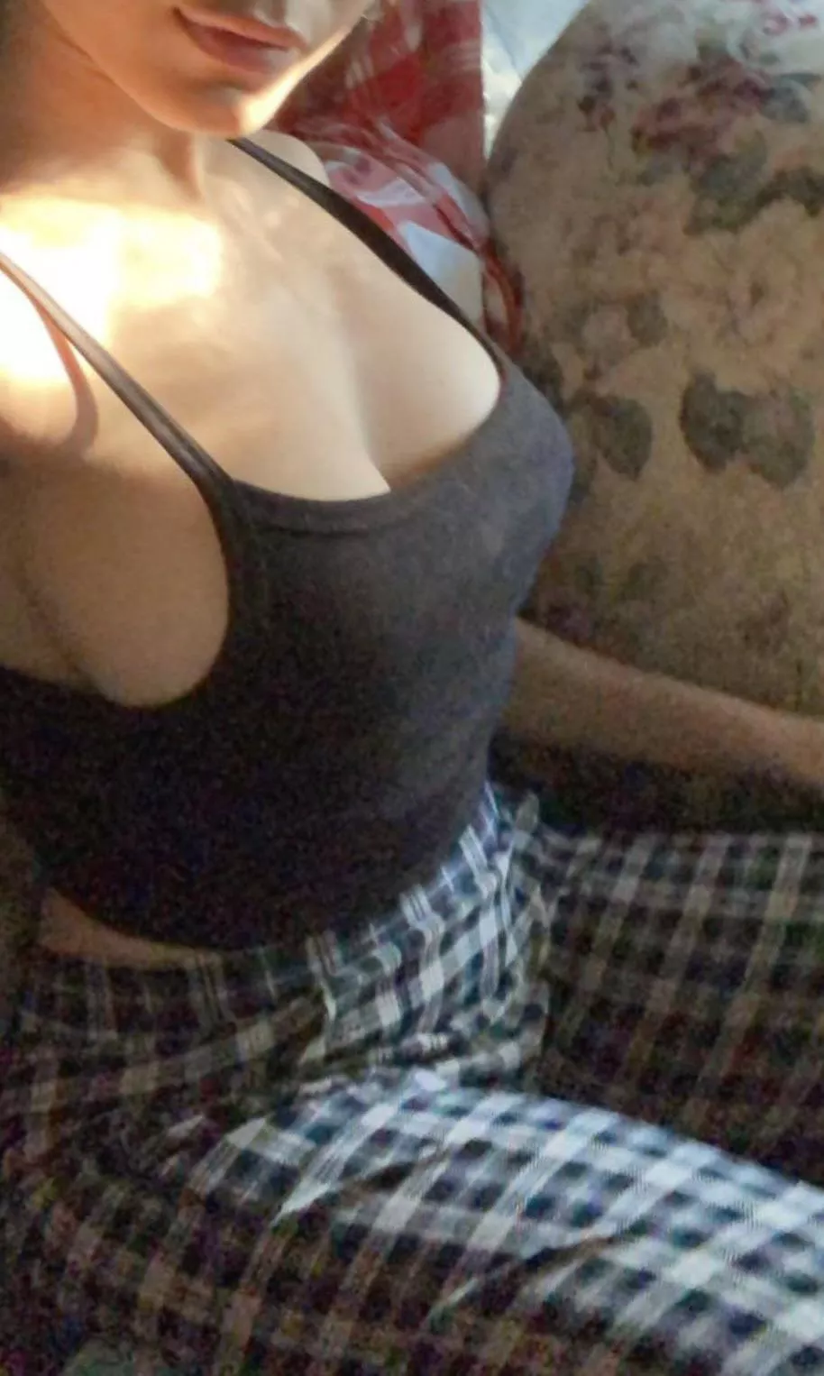 18F i never post but i’m bored today :) posted by boogertaster555