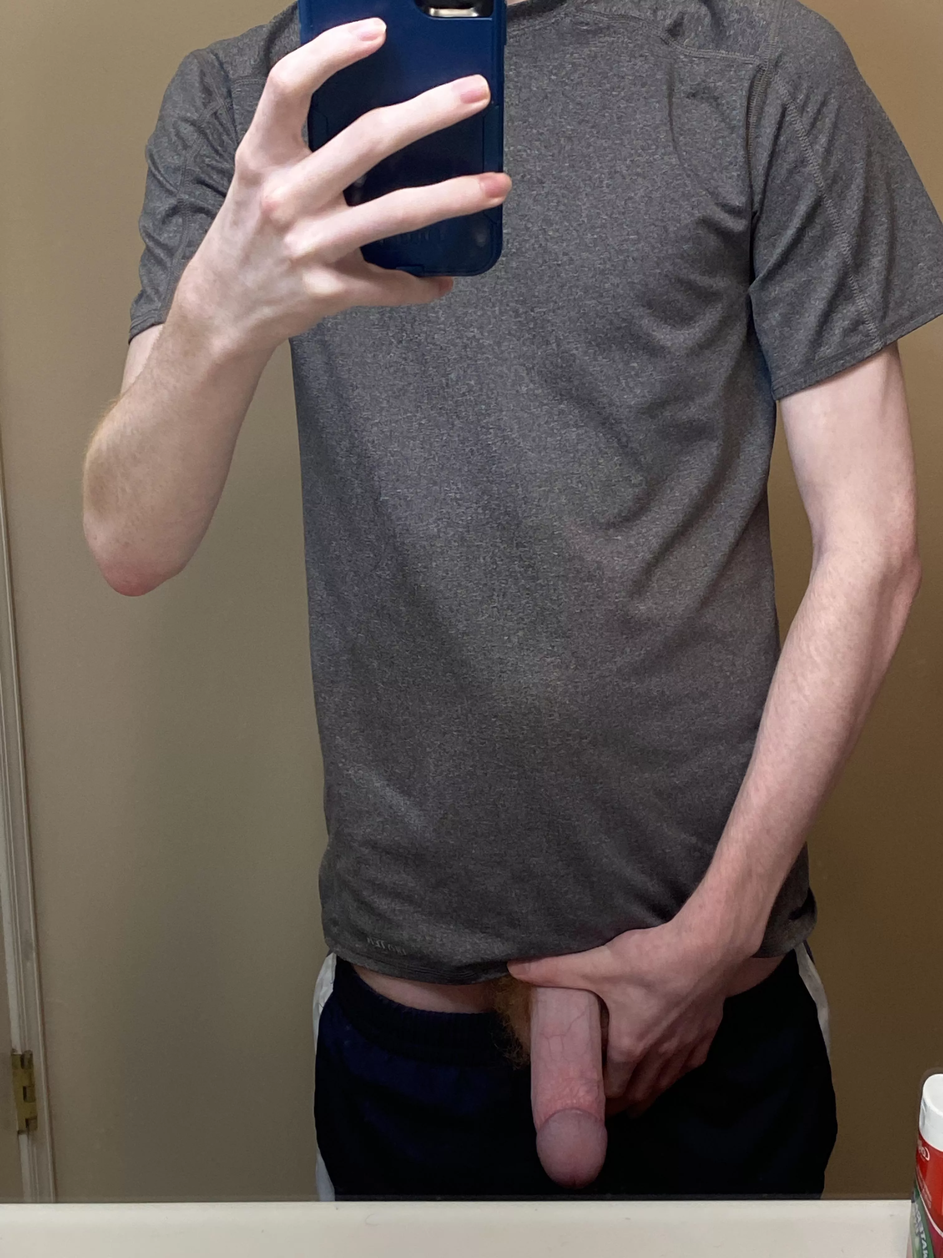 (19) Athletic shirt with a fit cock 😜 posted by BigThrowaway-188