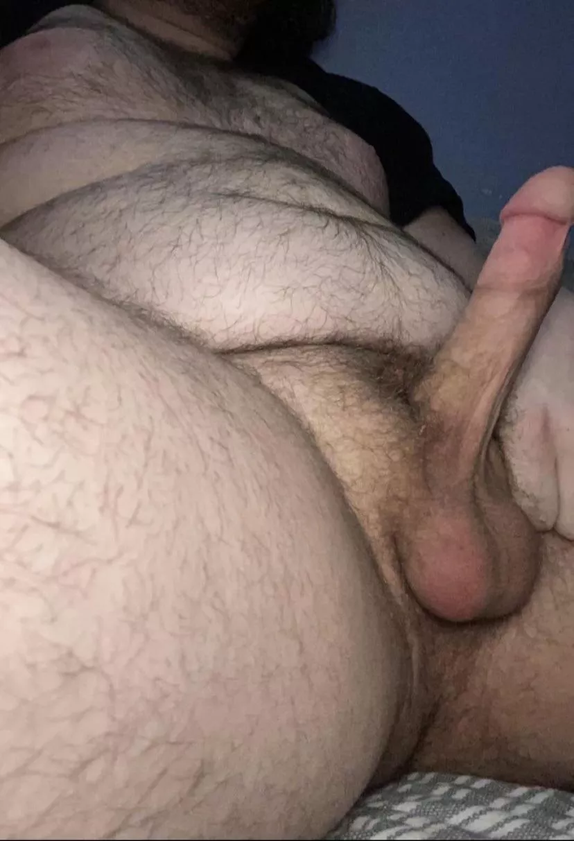 19, chubby, a little hairy, and horny 😈 posted by chubguy84