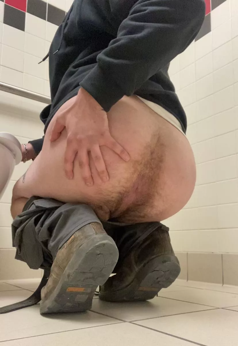 [19] in the bathroom at work ;) posted by beardaddylover