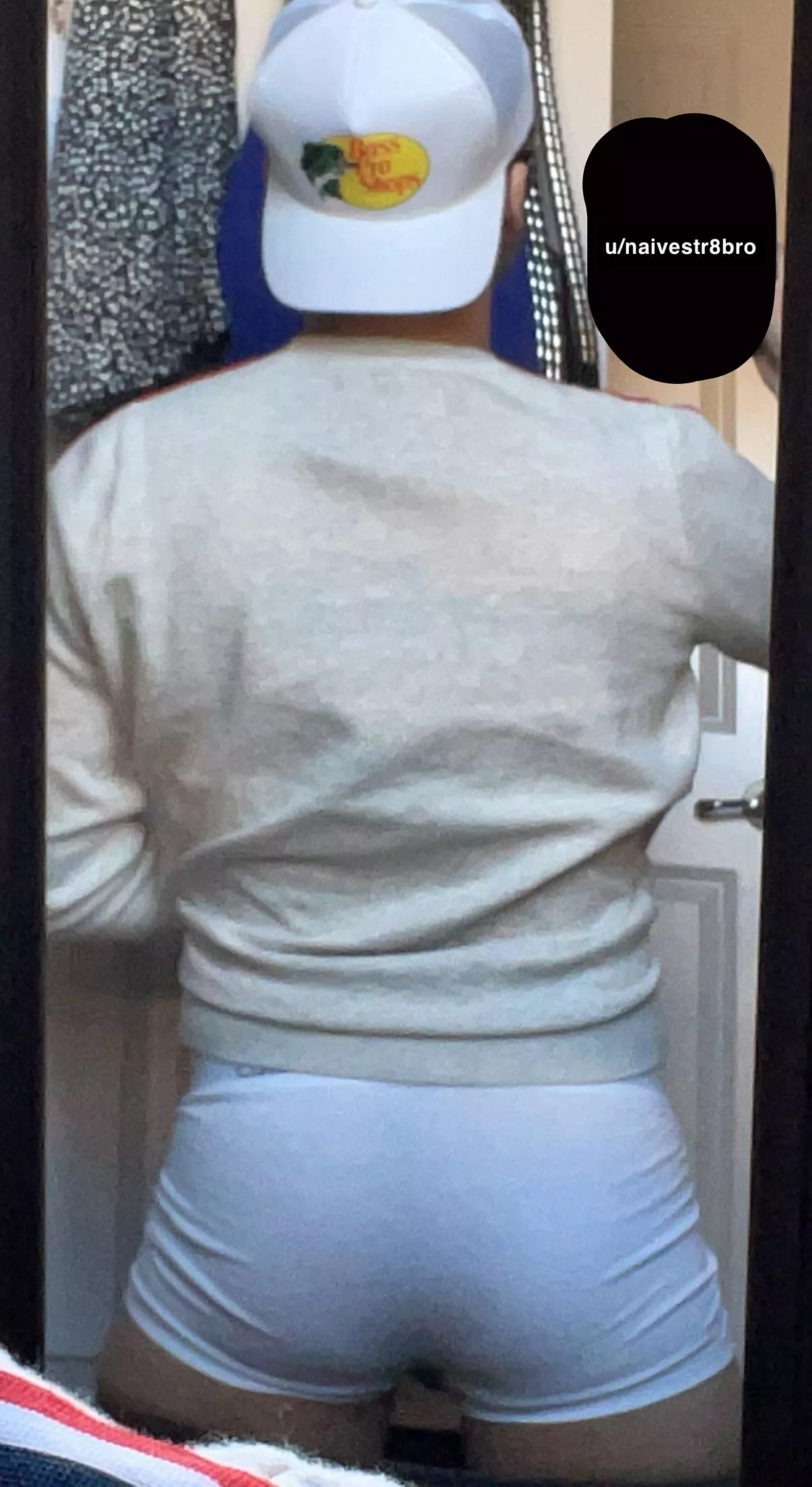 [19] Itâ€™s not gay to show the homies some ass posted by naivestr8bro