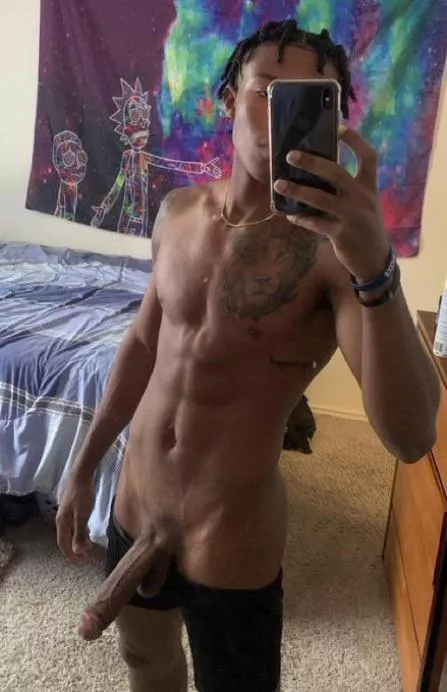 19 year old 11 inch BBC, testing anywhere hmu 🙈🤪 posted by kikHeavynick_