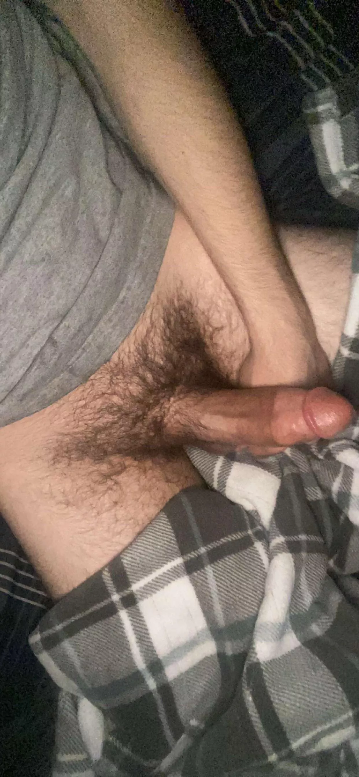 20, is anyone down for some fun times ? Check out my bio & Hmu bros ;) posted by Livewrong710