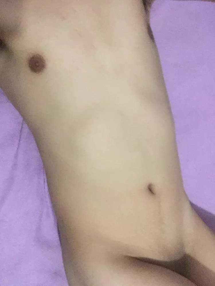 20 m asian bottom twink. 😜 who wants some? posted by asiantwinky04