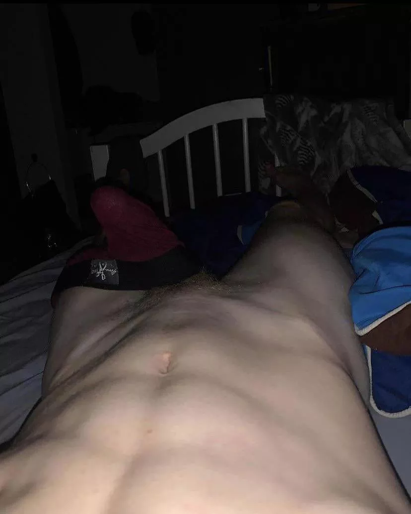 20 yo virgin. Come see what’s under posted by foruselessstuff123