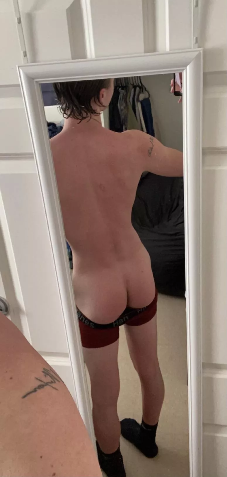 (21) College twink booty posted by TylerThePeach