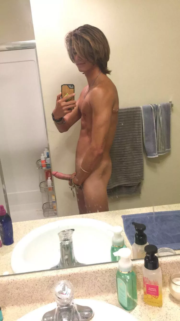 21 (M) college boy ;) whatcha think posted by Stormcloak_5urfer