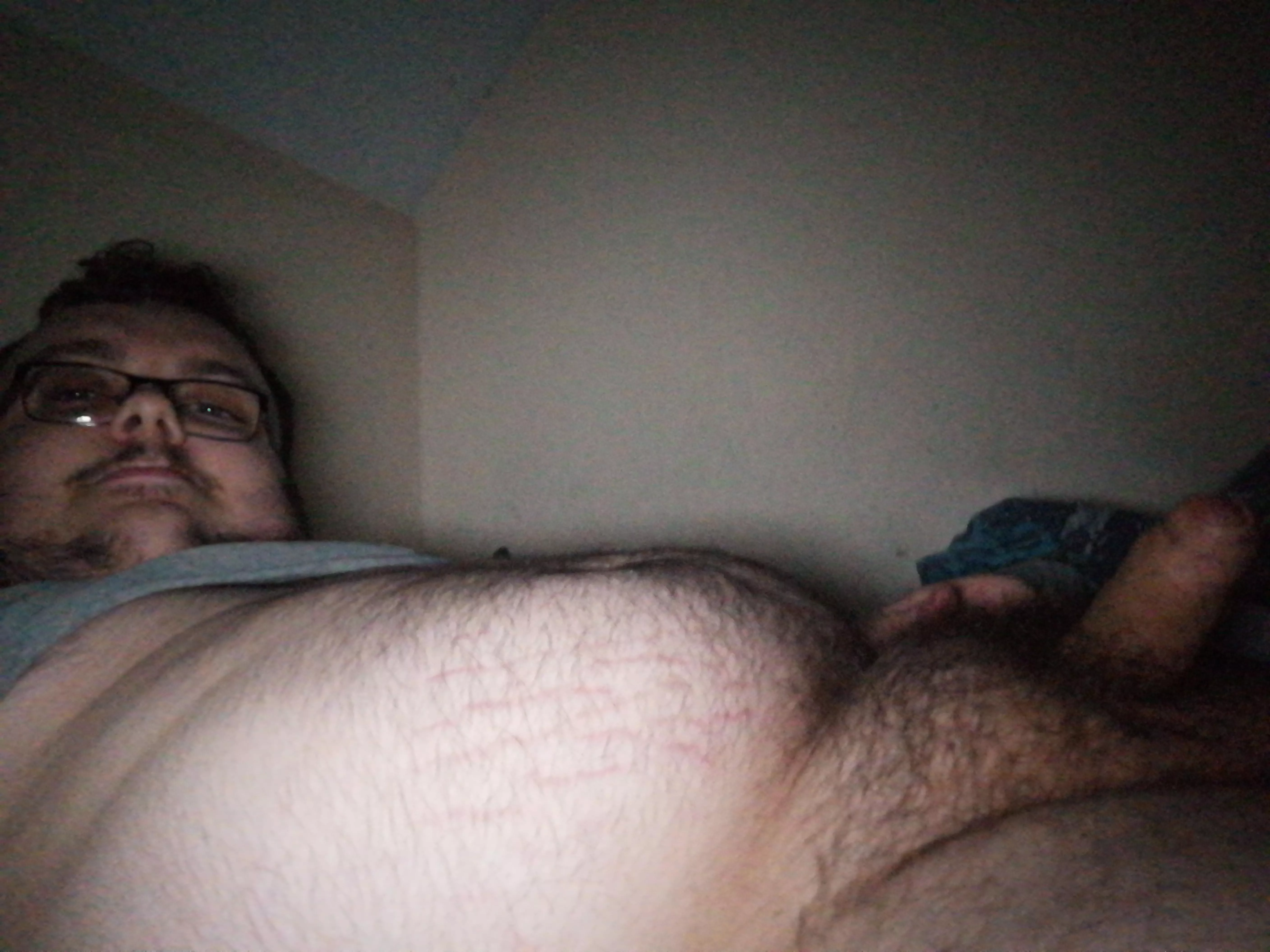 21 m gay chub UK looking for relationship or trade. Dms are open posted by BrandonOmegaXD