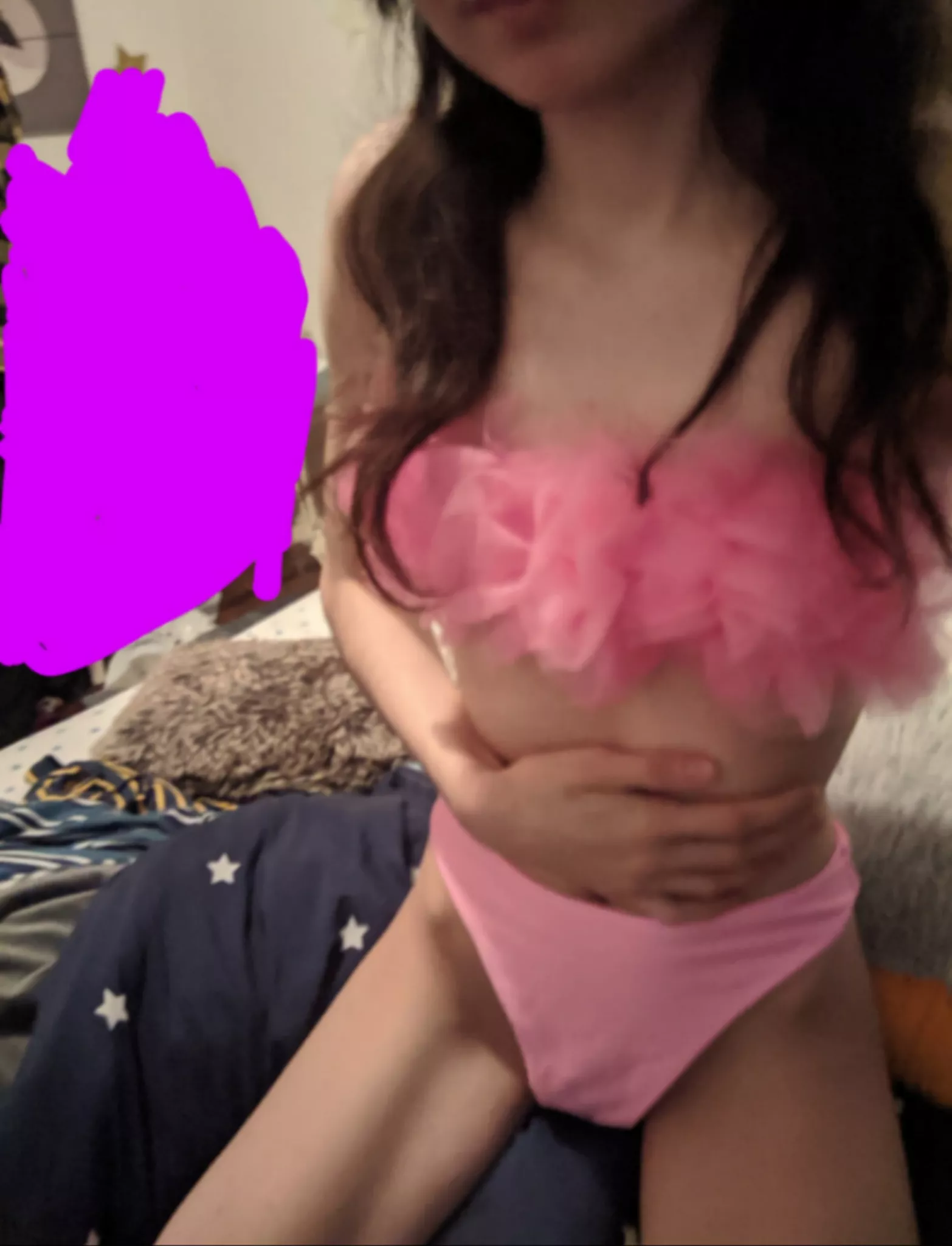 21F 5'6ft and a half, 100lbs petite I guess posted by Sleepyraccoon587